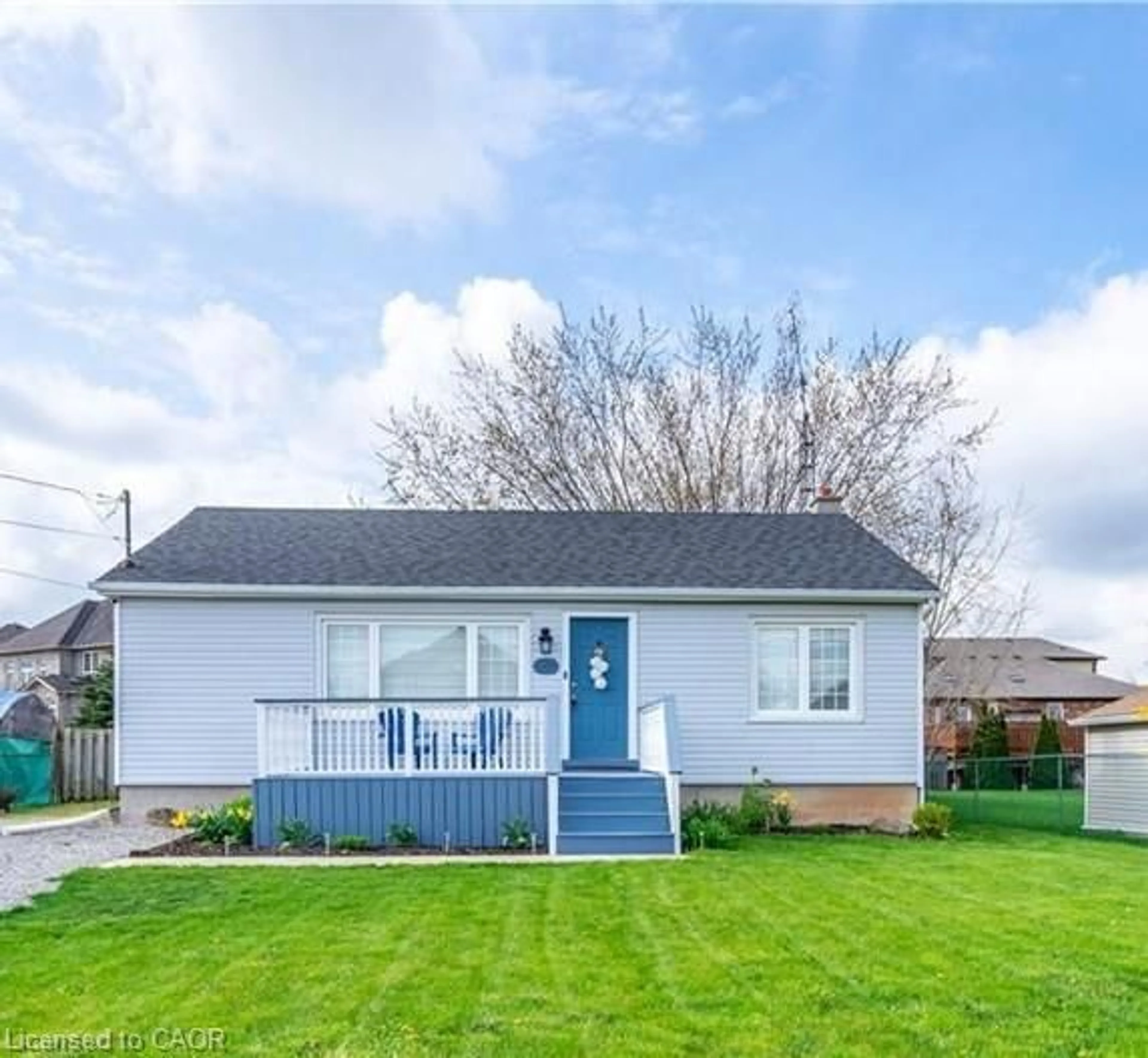 Home with vinyl exterior material, street for 1300 Barton St, Stoney Creek Ontario L8E 5L4