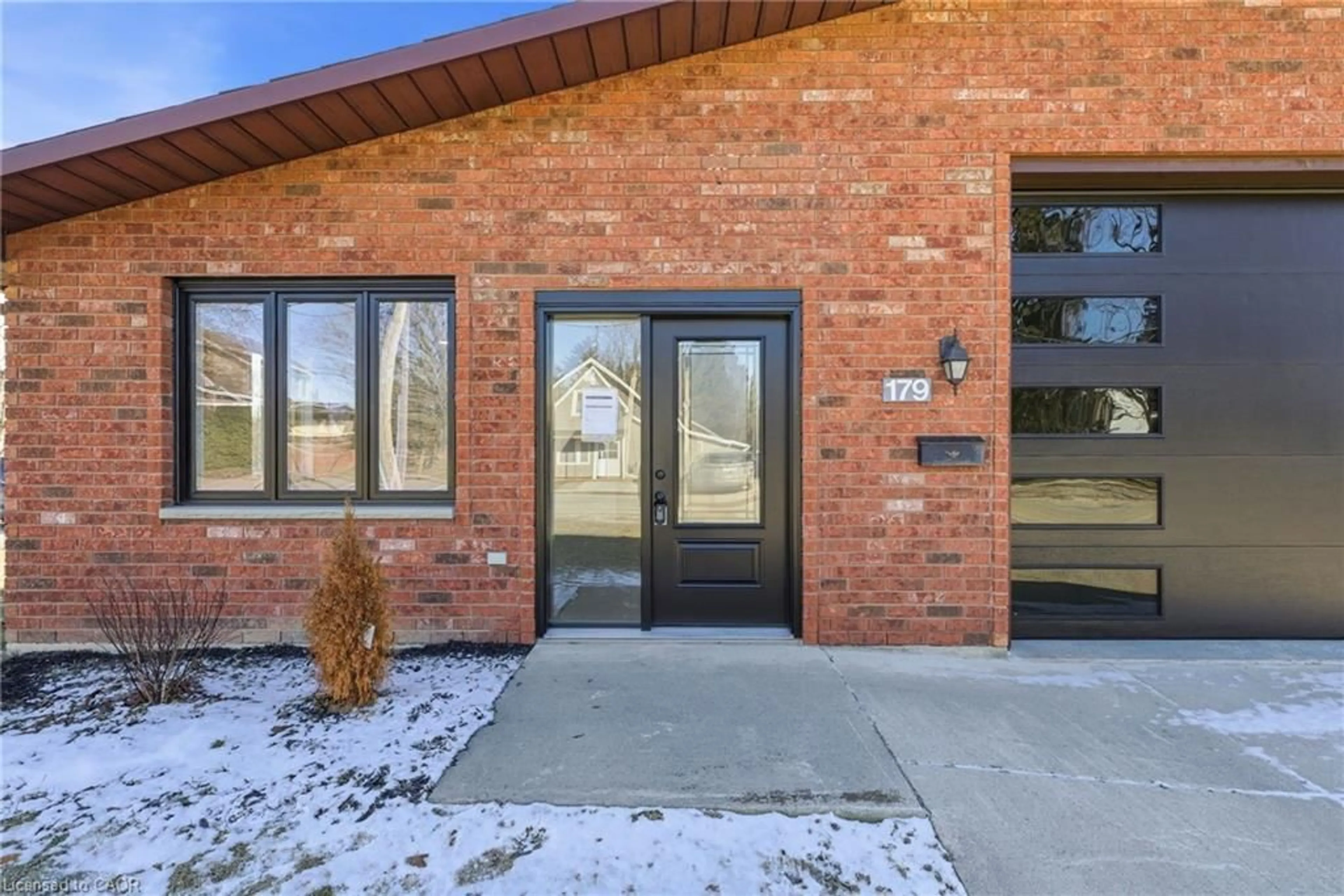 Unknown for 179 Mill St, Parkhill Ontario N0M 2K0