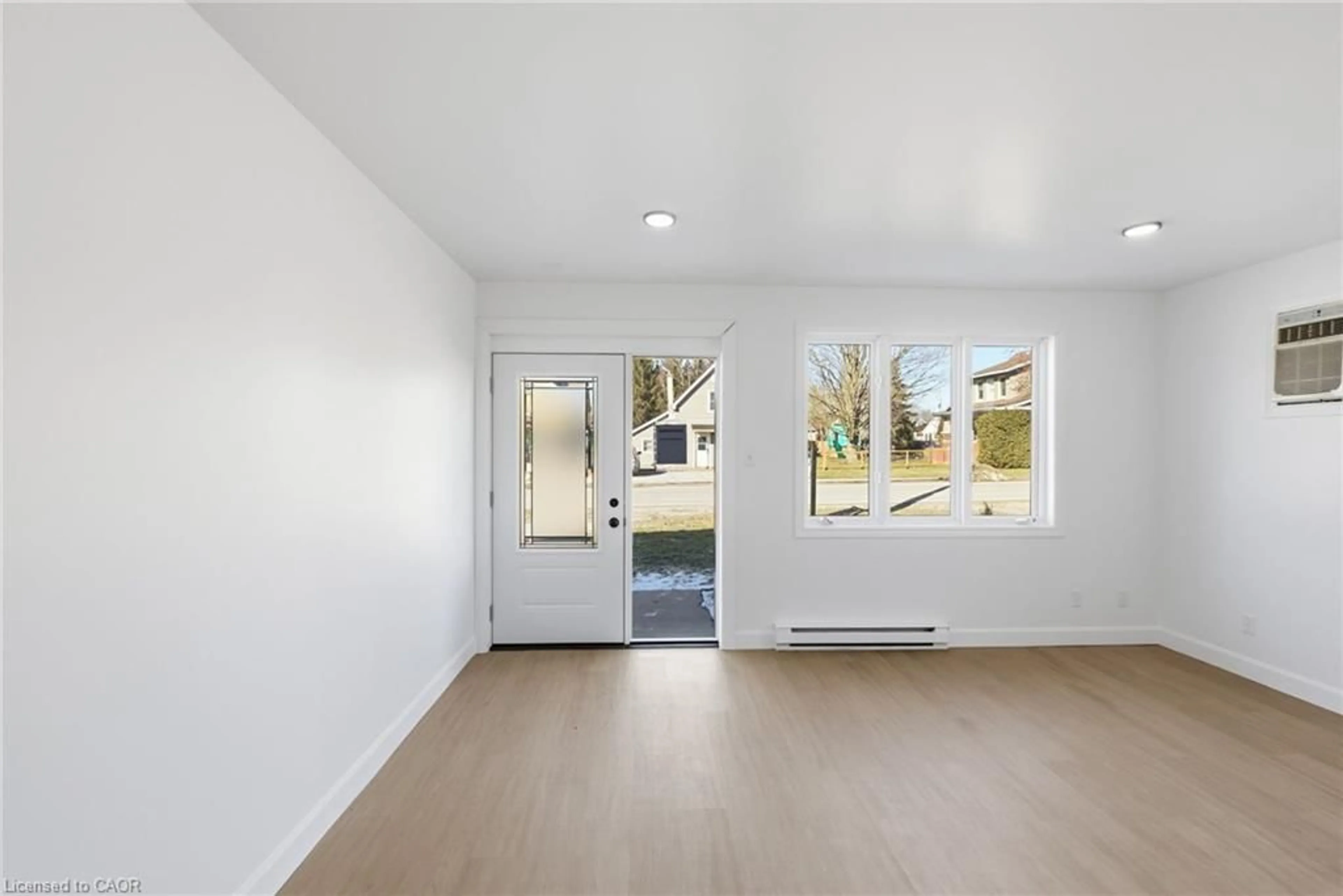 Indoor entryway for 179 Mill St, Parkhill Ontario N0M 2K0