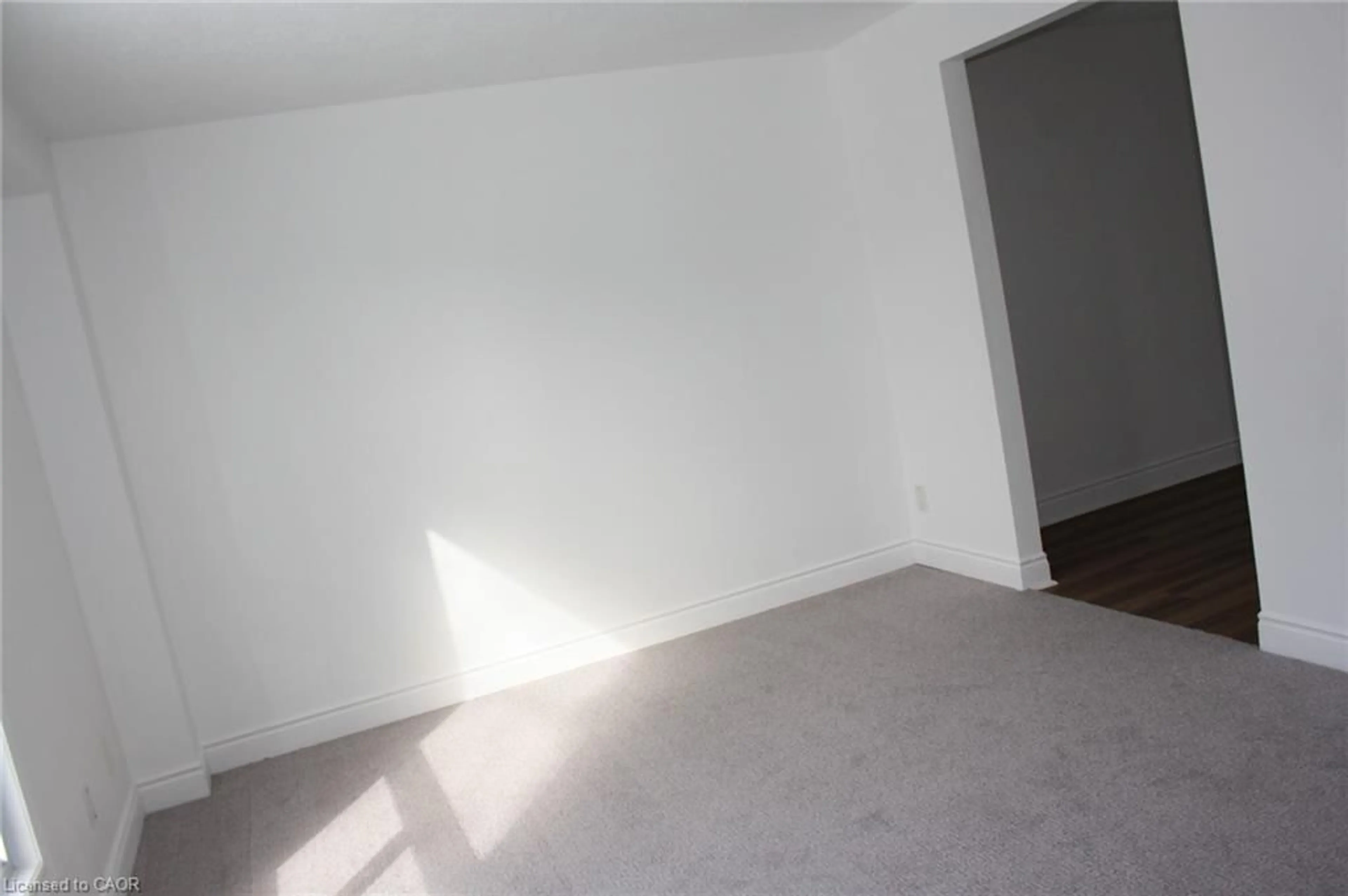 A pic of a room for 144 Sekura Cres, Cambridge Ontario N1R 7G1