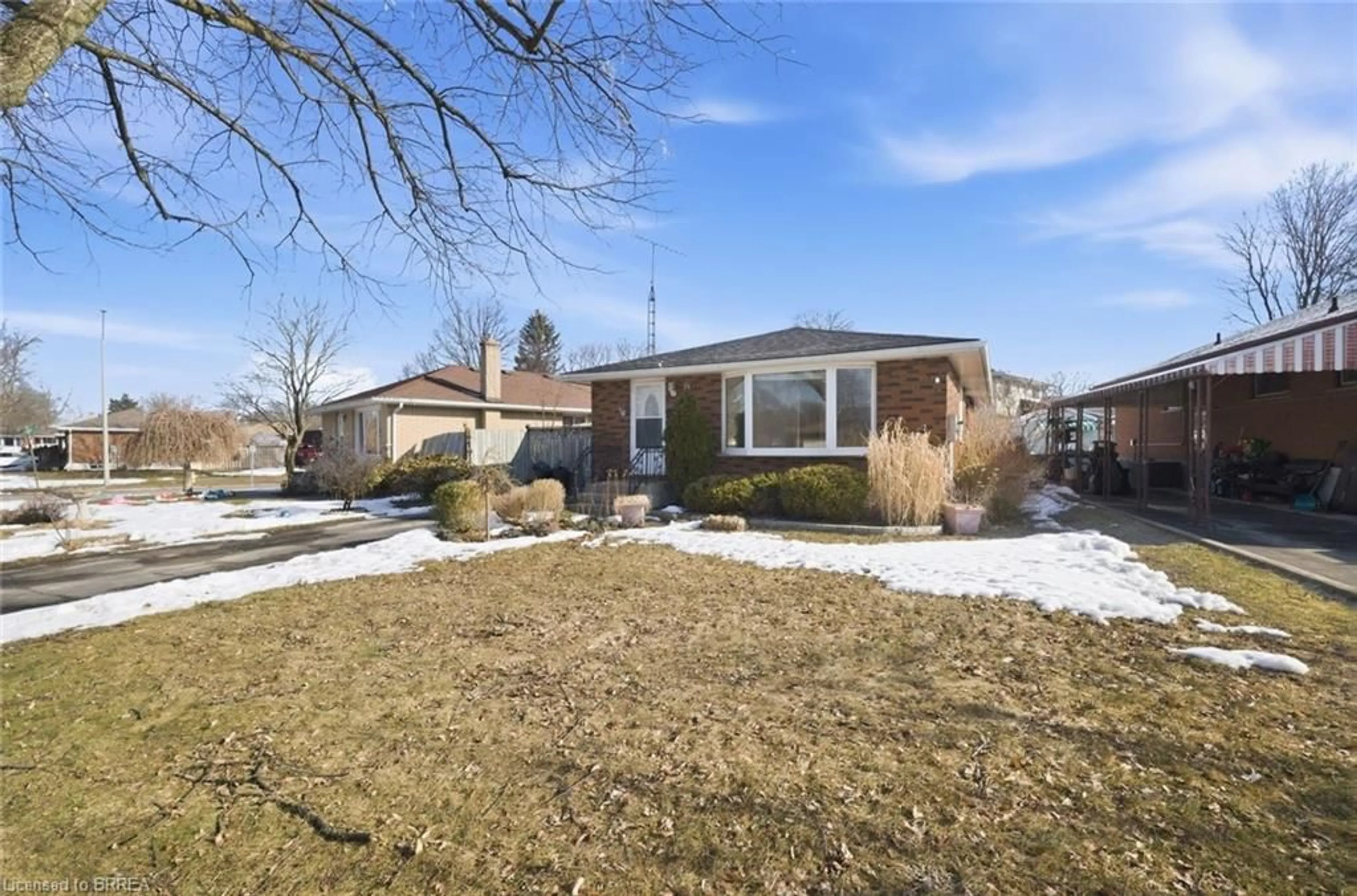 Unknown for 16 Somerset Rd, Brantford Ontario N3R 5A5