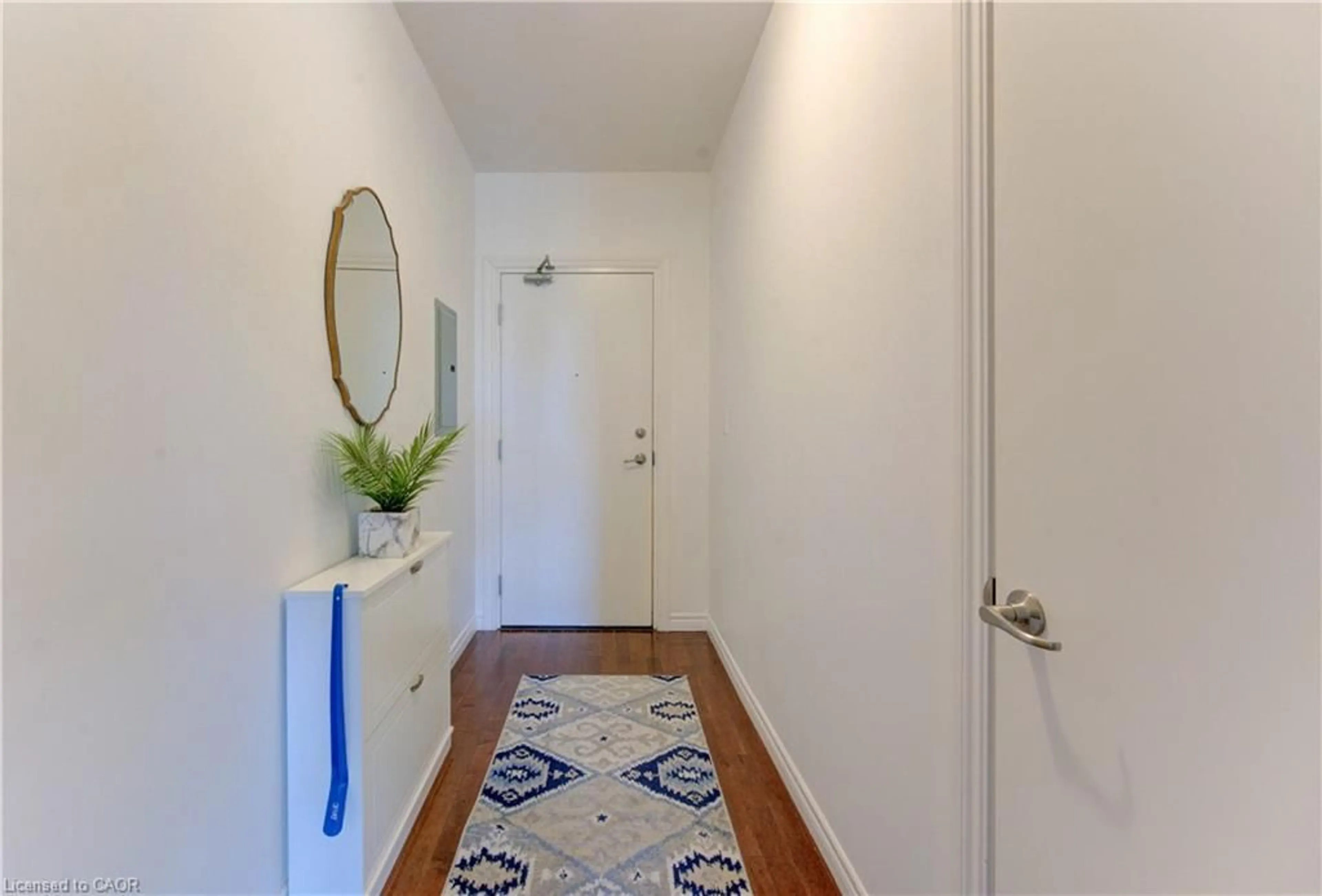 Indoor entryway for 223 Erb St #405, Waterloo Ontario N2L 0B3
