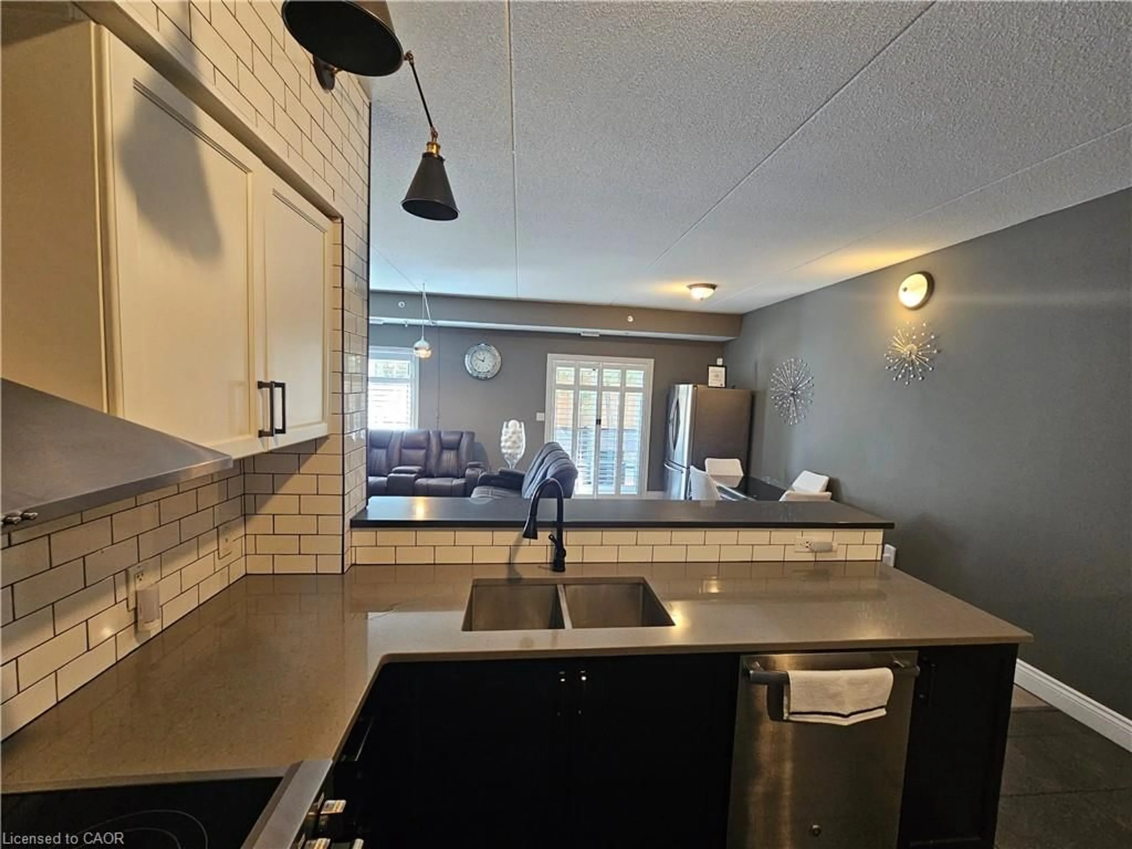 Unknown for 308 Watson Pky #102, Guelph Ontario N1E 0G7