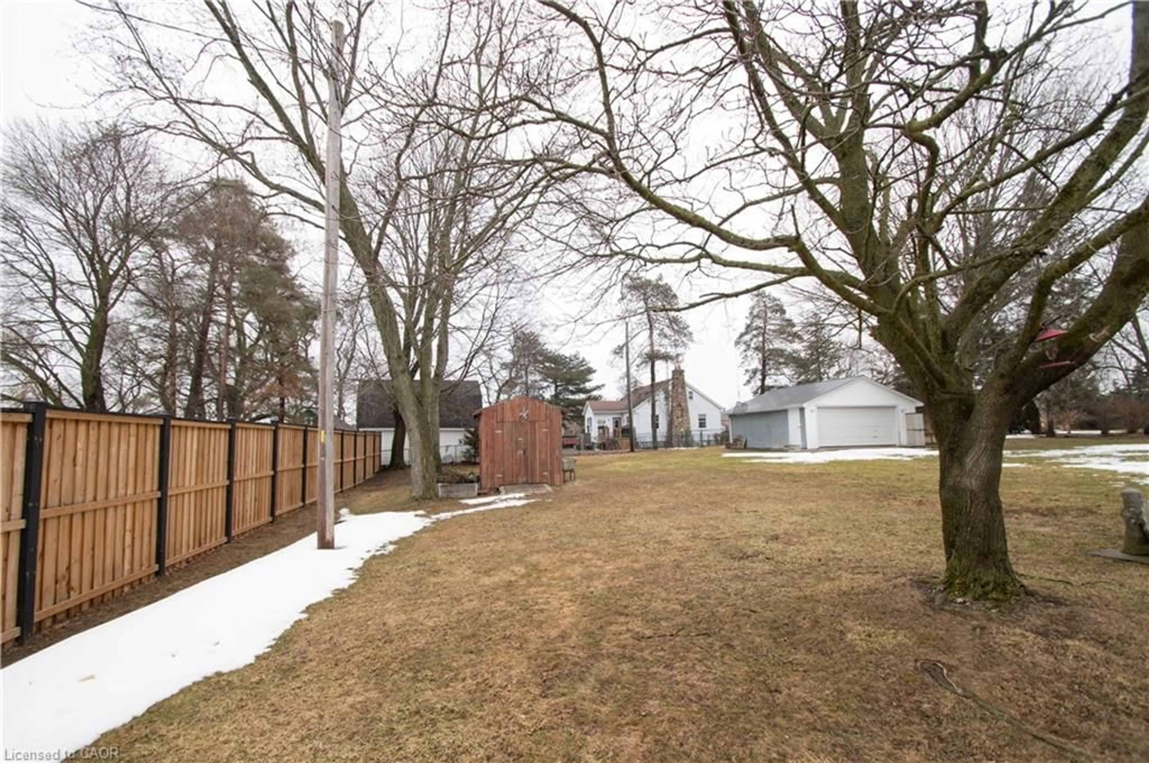 A pic from outside/outdoor area/front of a property/back of a property/a pic from drone, street for 247 Herbert Ave, Delhi Ontario N4B 2S5