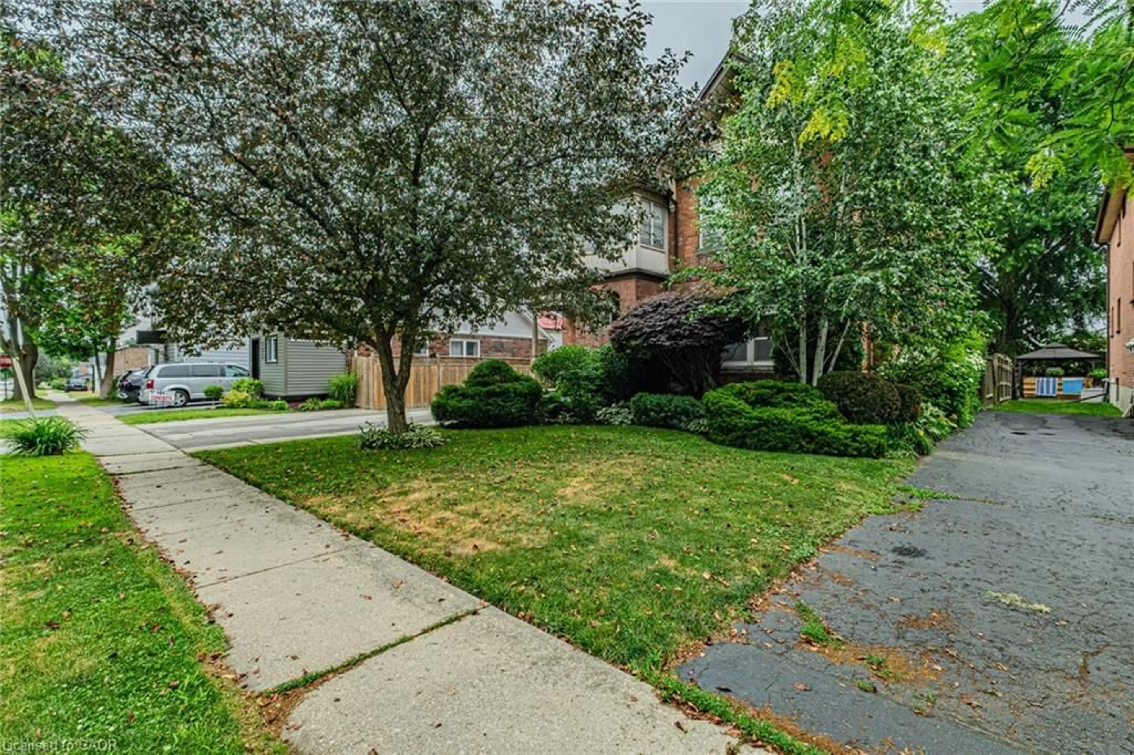 Patio, street for 109 Talbot St, Simcoe Ontario N3Y 3W6