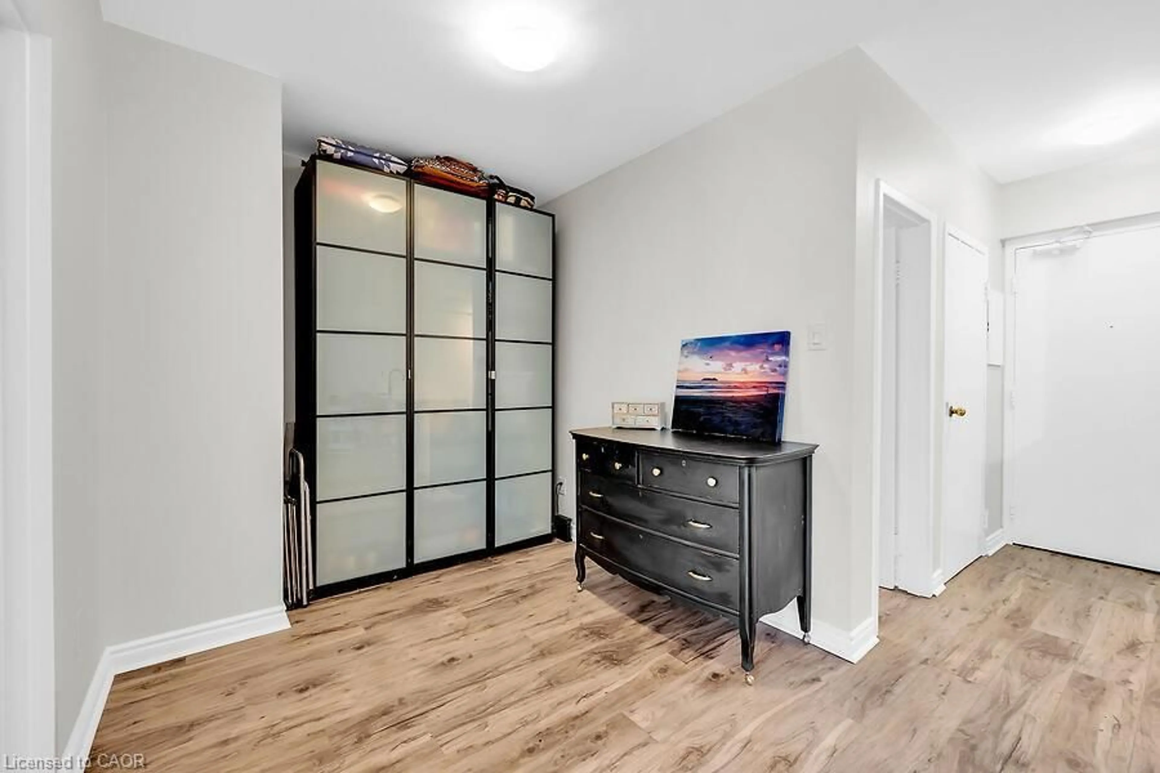 Unknown for 141 Catharine St #102, Hamilton Ontario L8N 2J7