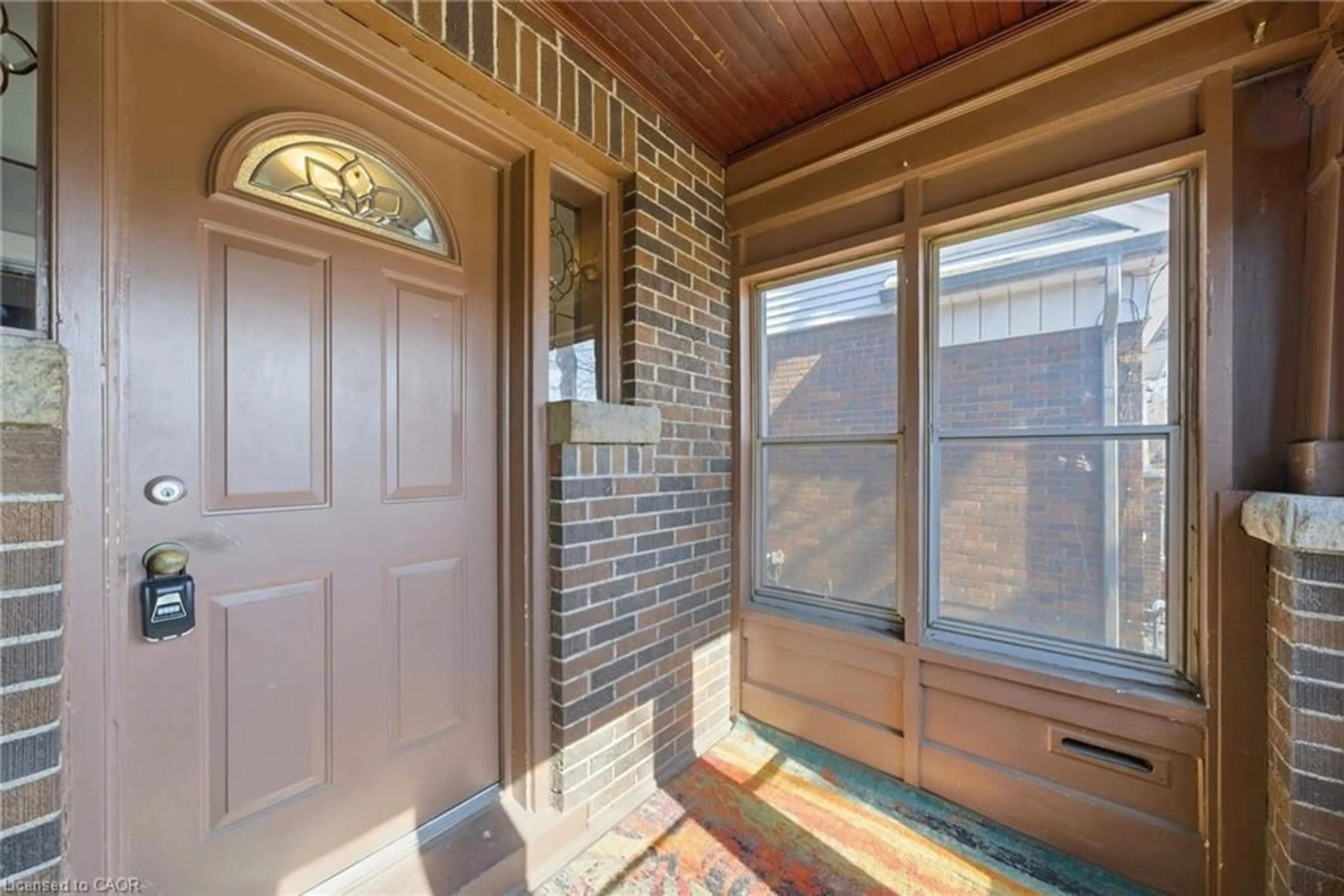 Indoor entryway for 58 Arnold St, Hamilton Ontario L8S 1R4