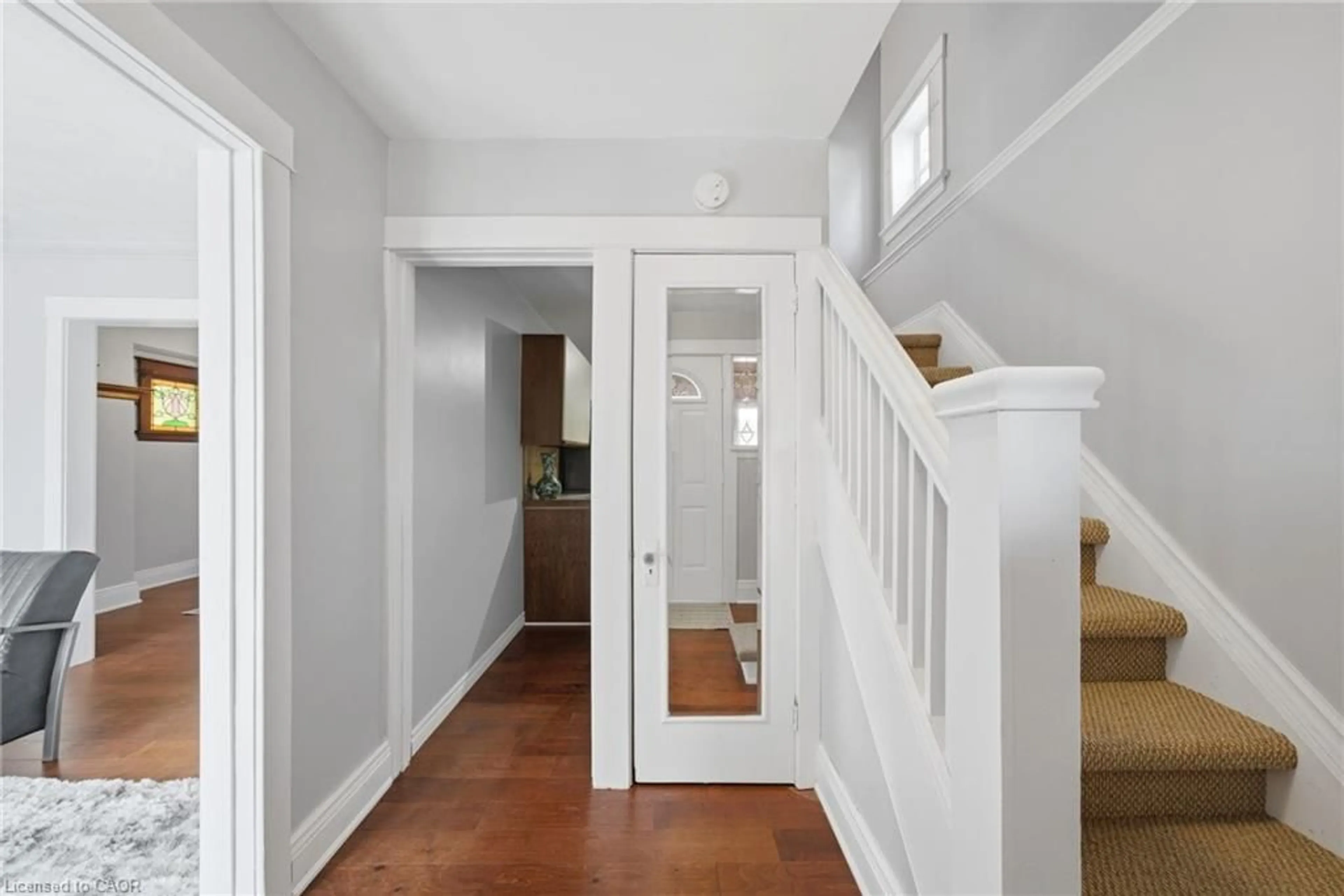 Indoor entryway for 58 Arnold St, Hamilton Ontario L8S 1R4