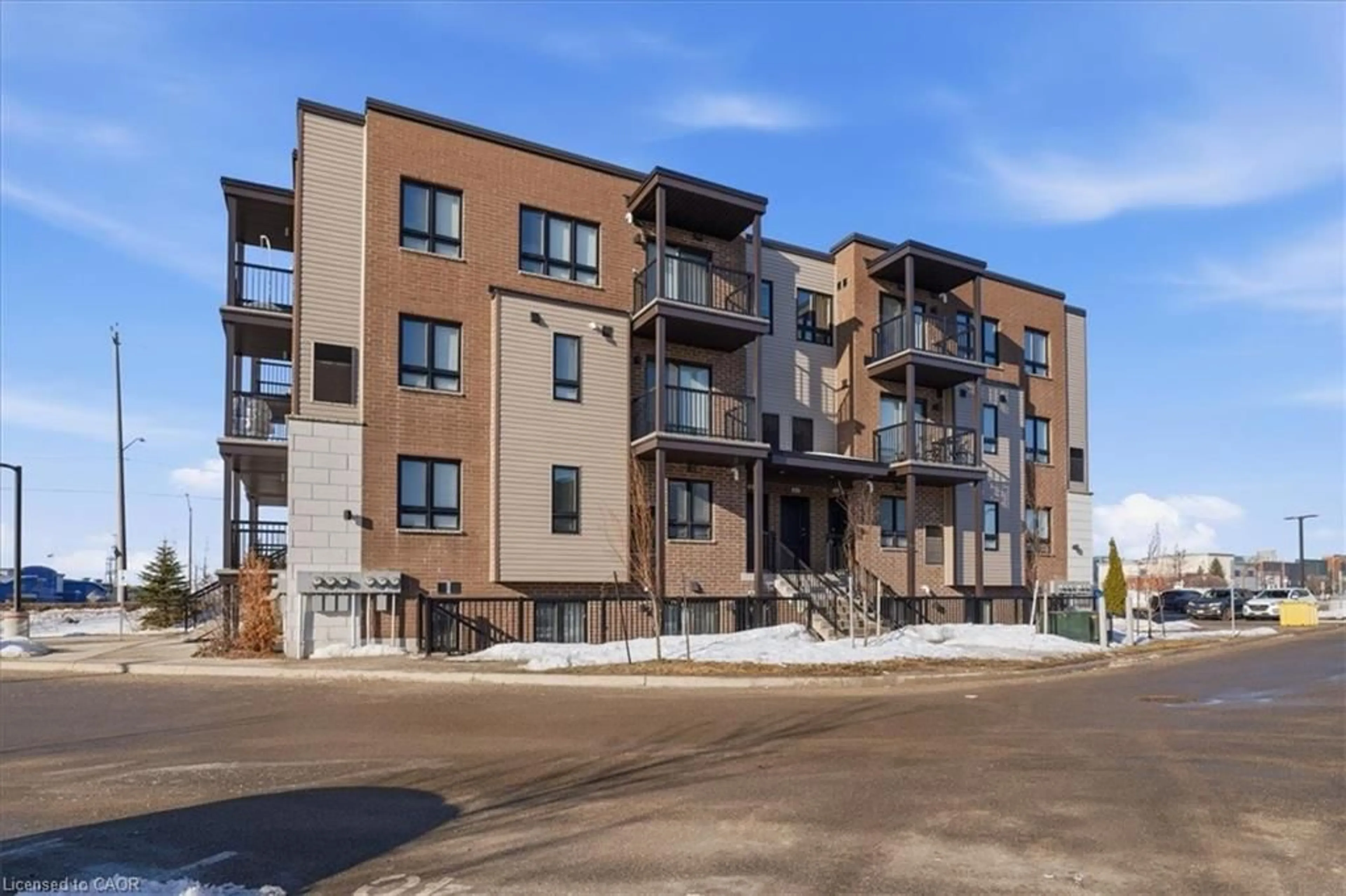 A pic from outside/outdoor area/front of a property/back of a property/a pic from drone, street for 1331 Countrystone Dr #A14, Kitchener Ontario N2T 2Z6