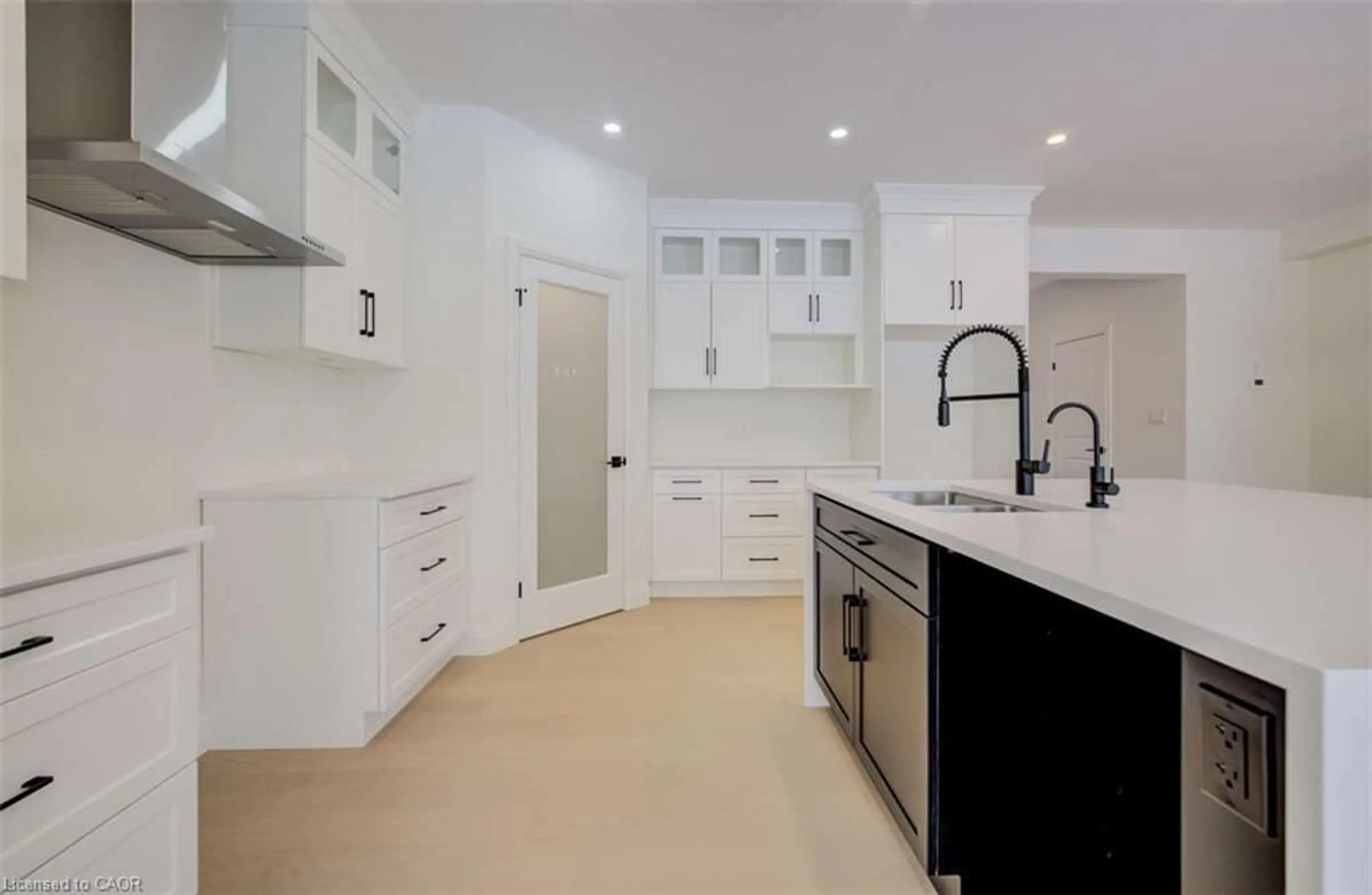 Open concept kitchen, ceramic/tile floor for 124 Grand Flats Trail, Kitchener Ontario N2A 0K7