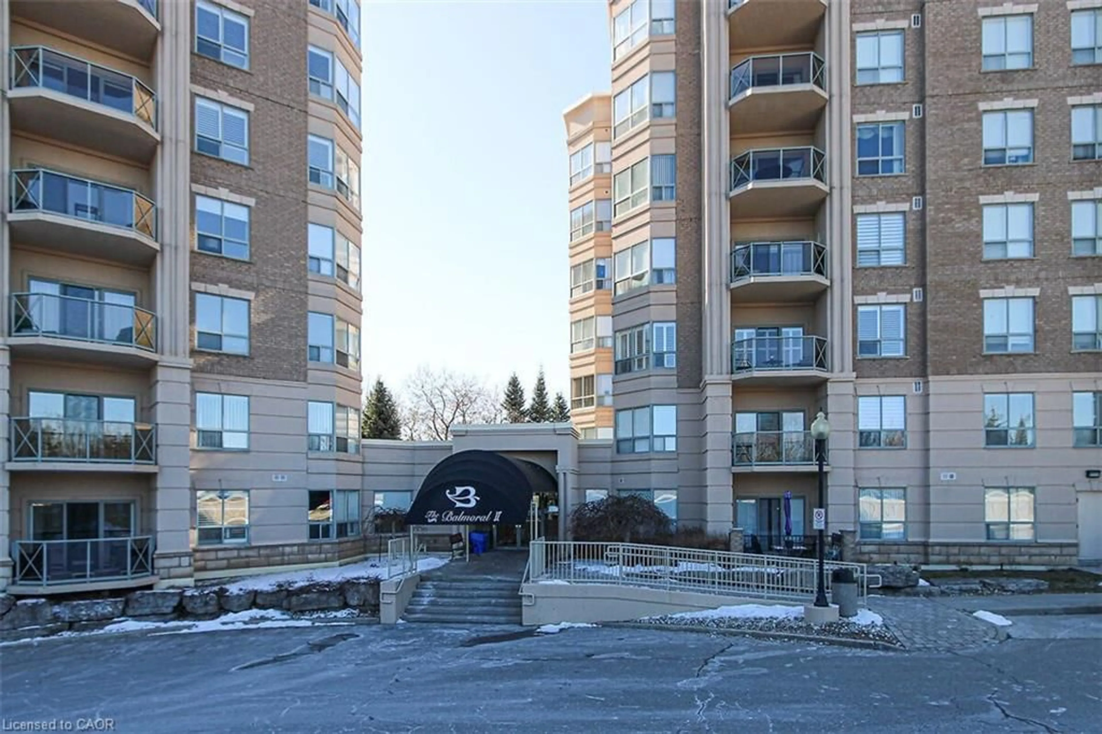 Patio, building for 2085 Amherst Heights Dr #506, Burlington Ontario L7P 5C2