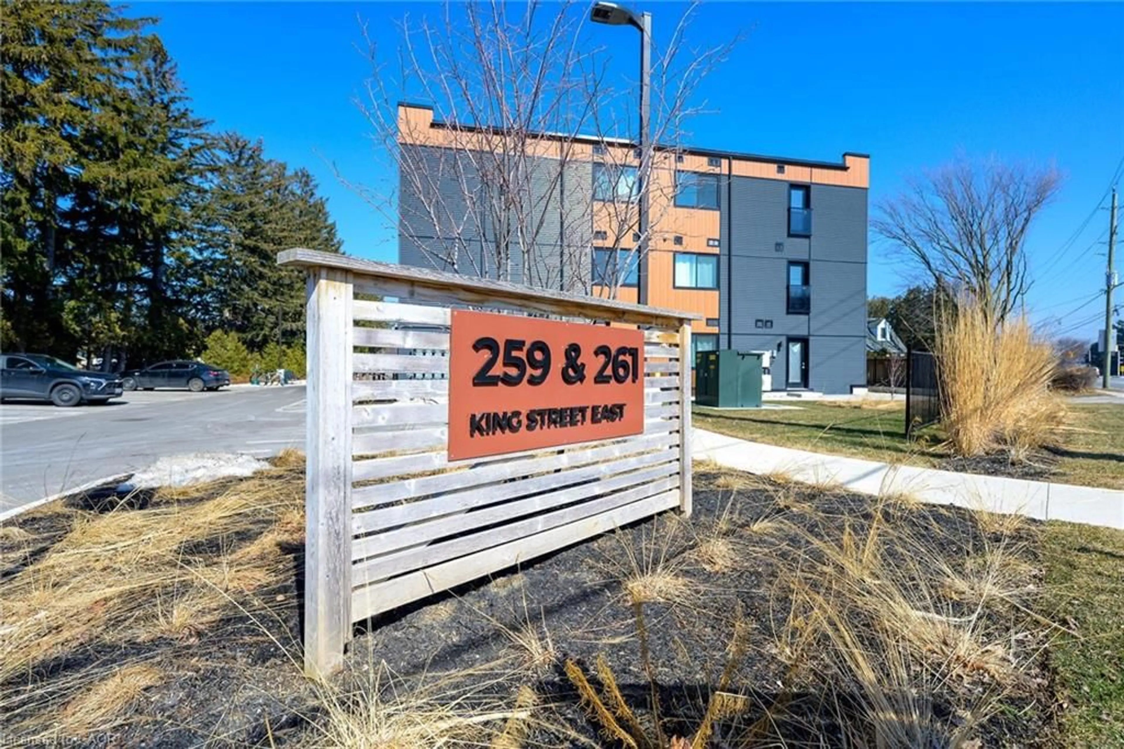 Unknown for 259 King St #303, Hamilton Ontario L8G 1L9