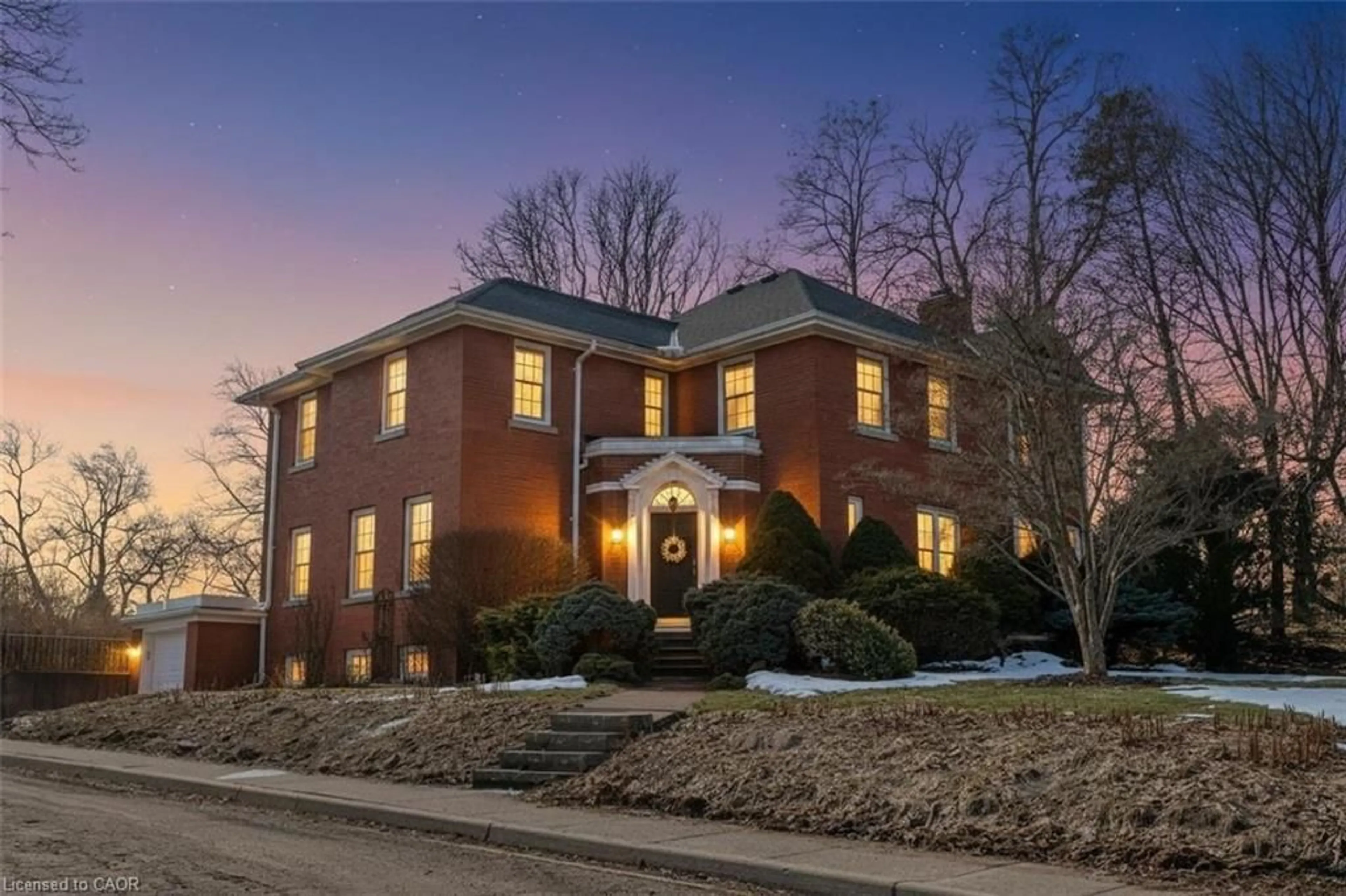 Home with brick exterior material, street for 286 Union St, Simcoe Ontario N3Y 2B8