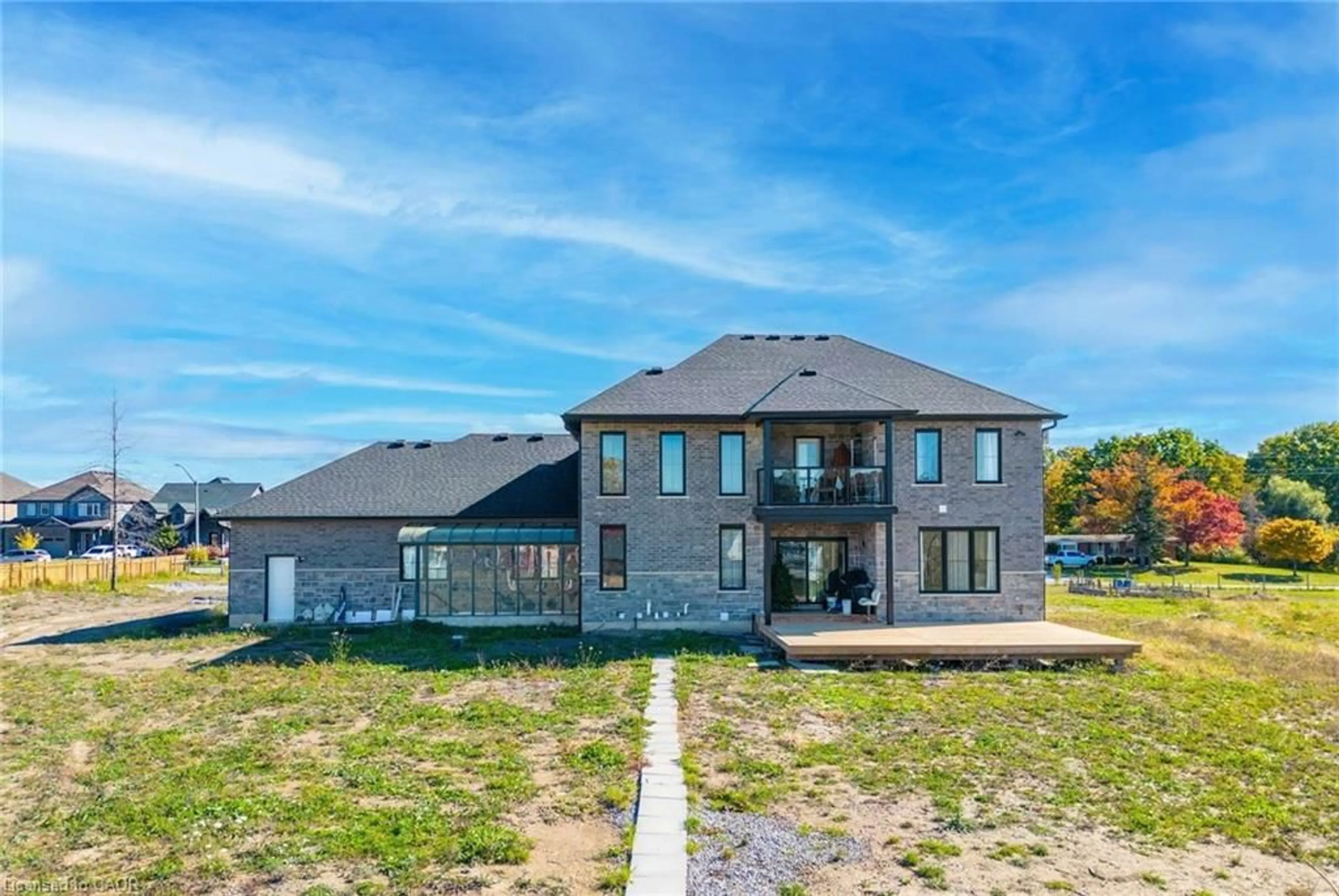 Home with brick exterior material, building for 129 South Pelham Rd, Welland Ontario L3B 5N8