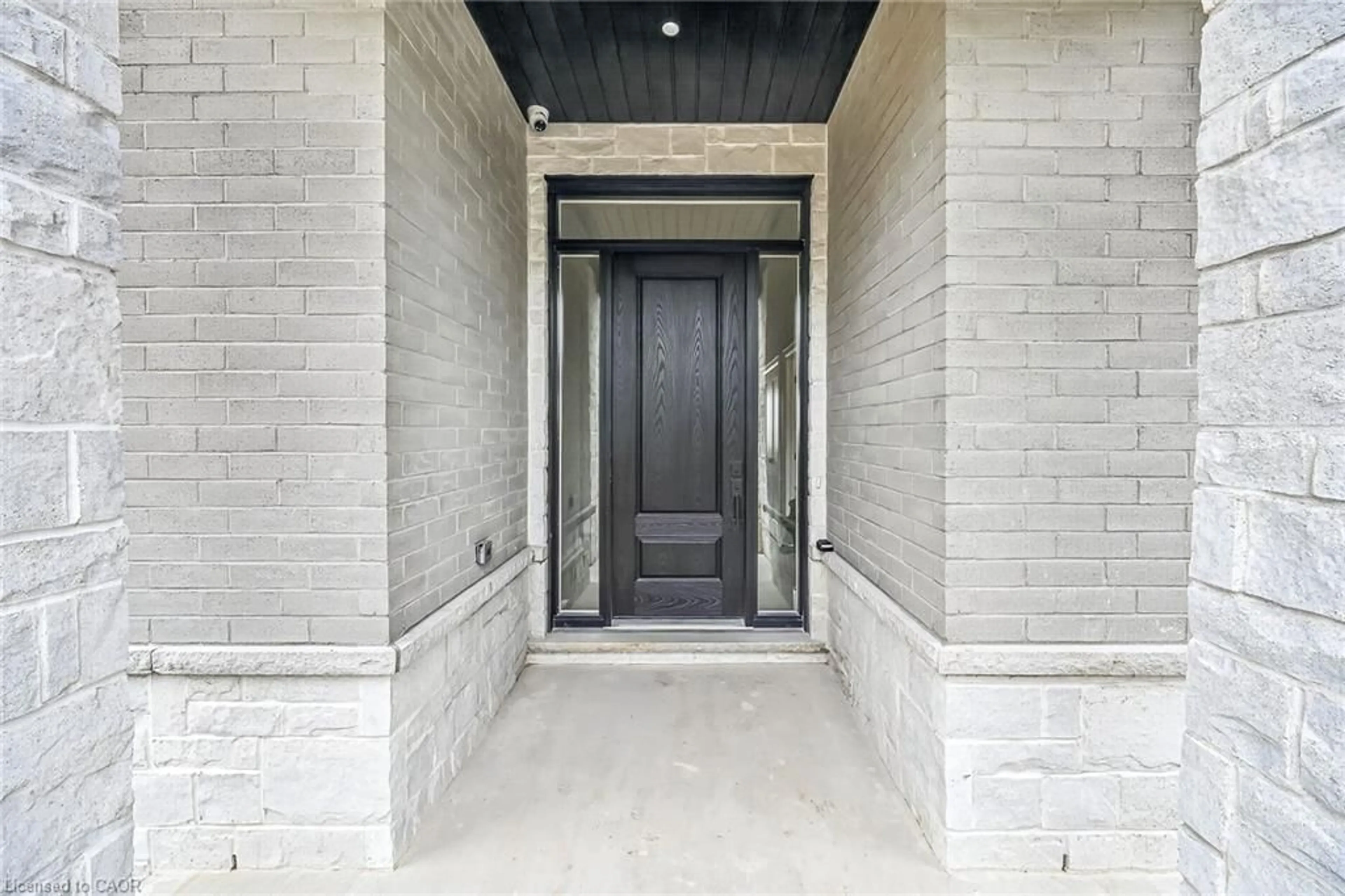 Indoor entryway for 93 Concession 1 Rd, Canfield Ontario N0A 1C0