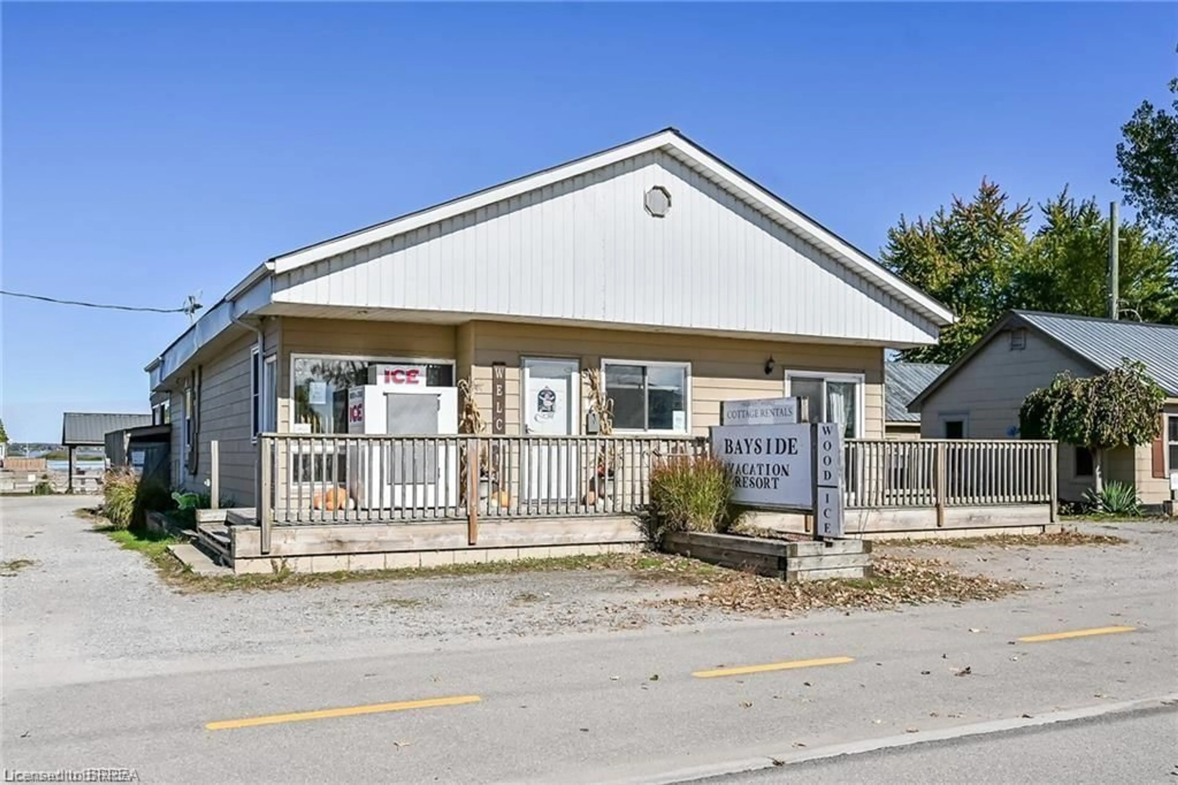 Unknown for 48-50 Erie Blvd, Long Point Ontario N0E 1M0