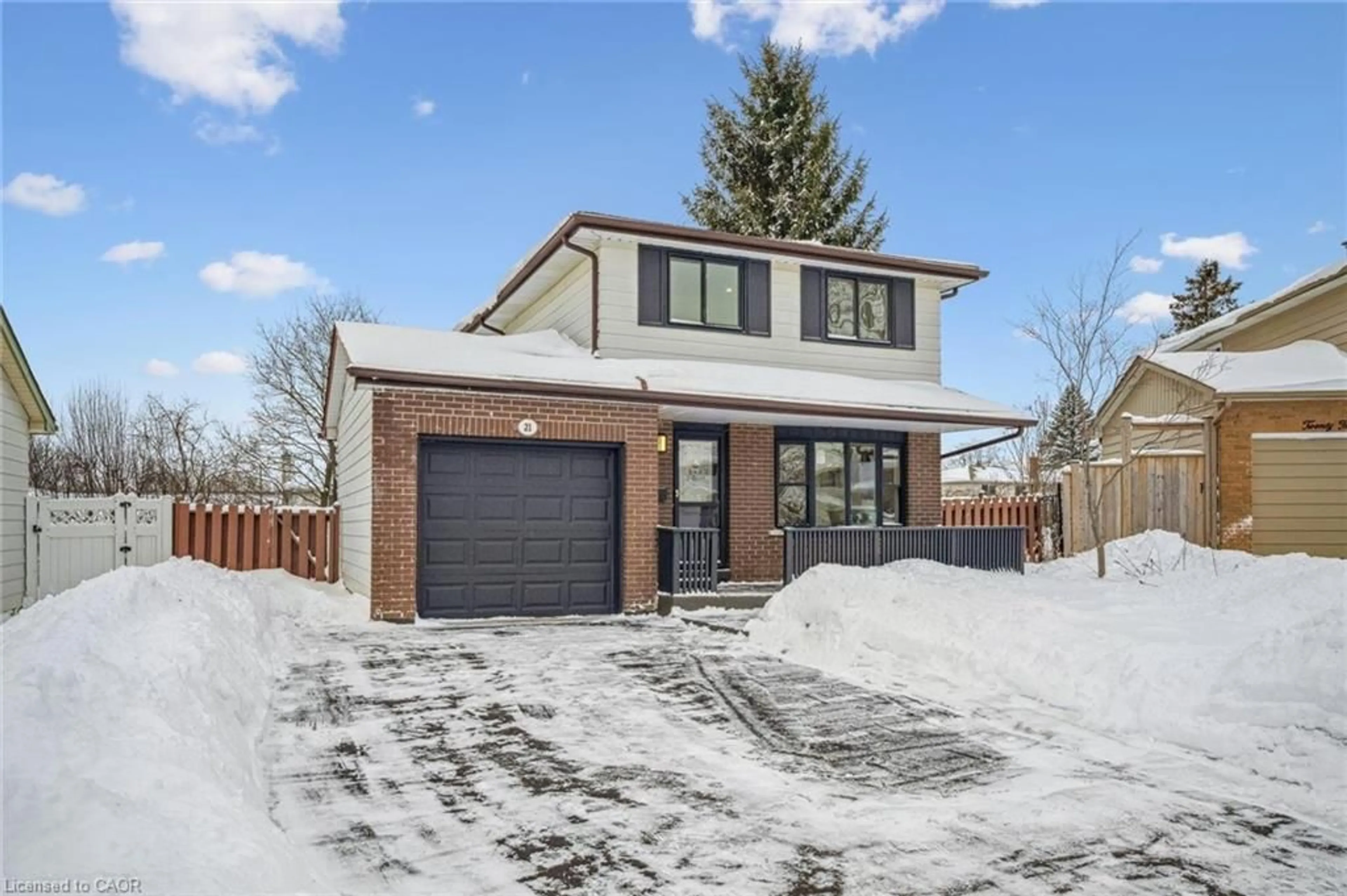 Home with brick exterior material, street for 21 Forest Glen Crt, Kitchener Ontario N2N 1E1