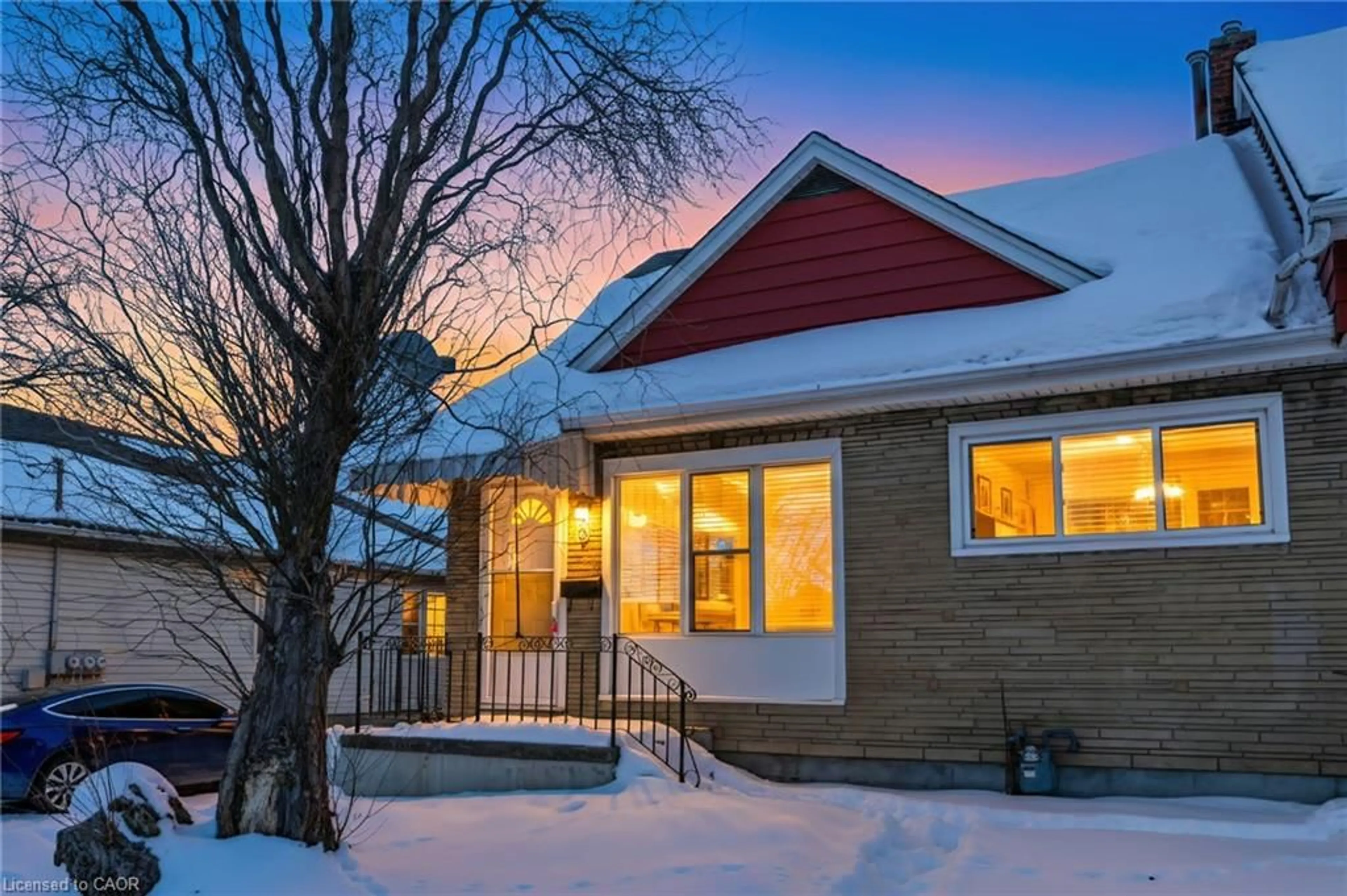 Home with brick exterior material, street for 68 Queen St, Thorold Ontario L2V 3N5