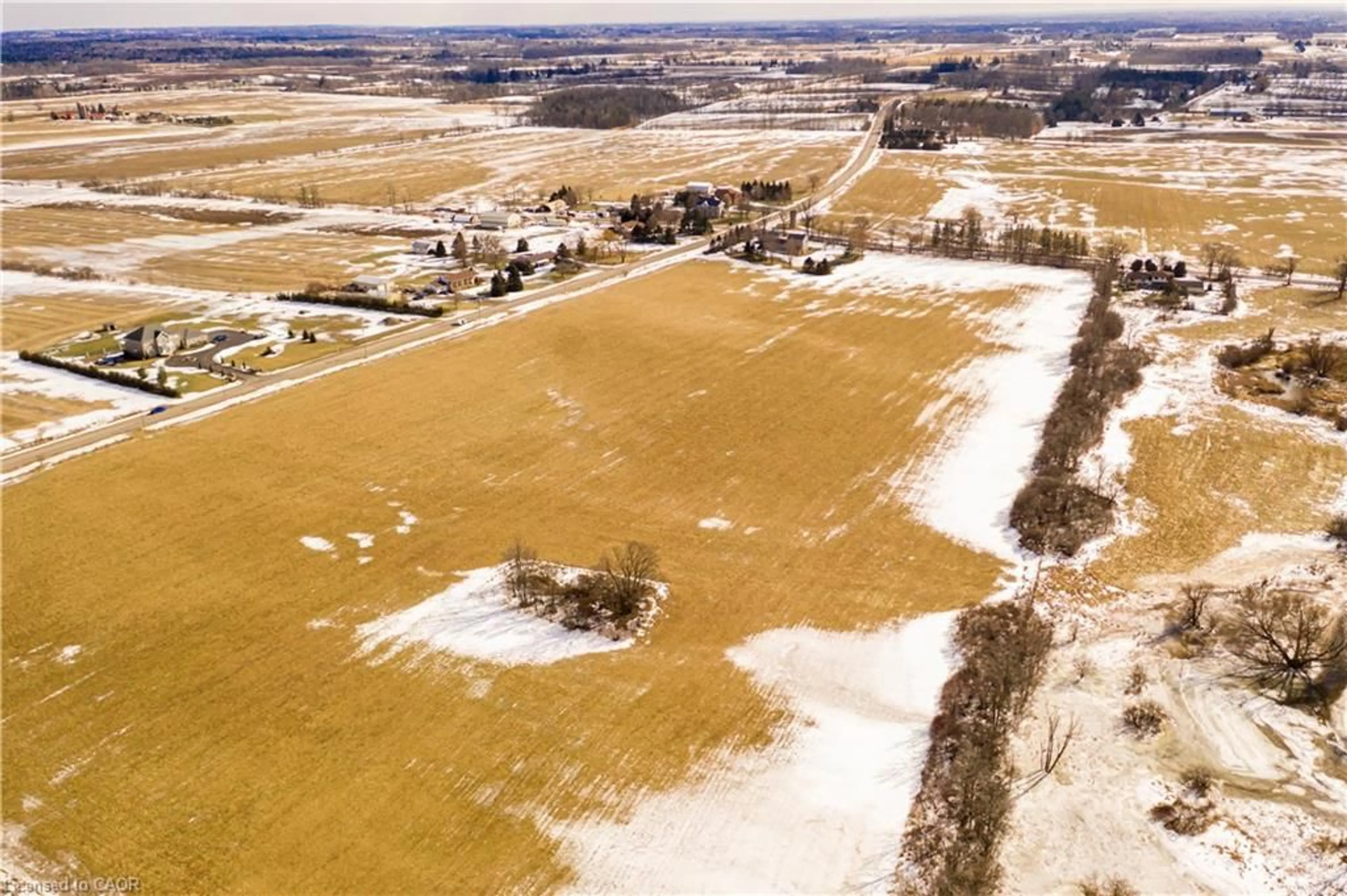 A pic from outside/outdoor area/front of a property/back of a property/a pic from drone, unknown for 1191 Sheffield Rd, Hamilton Ontario L0R 1Z0