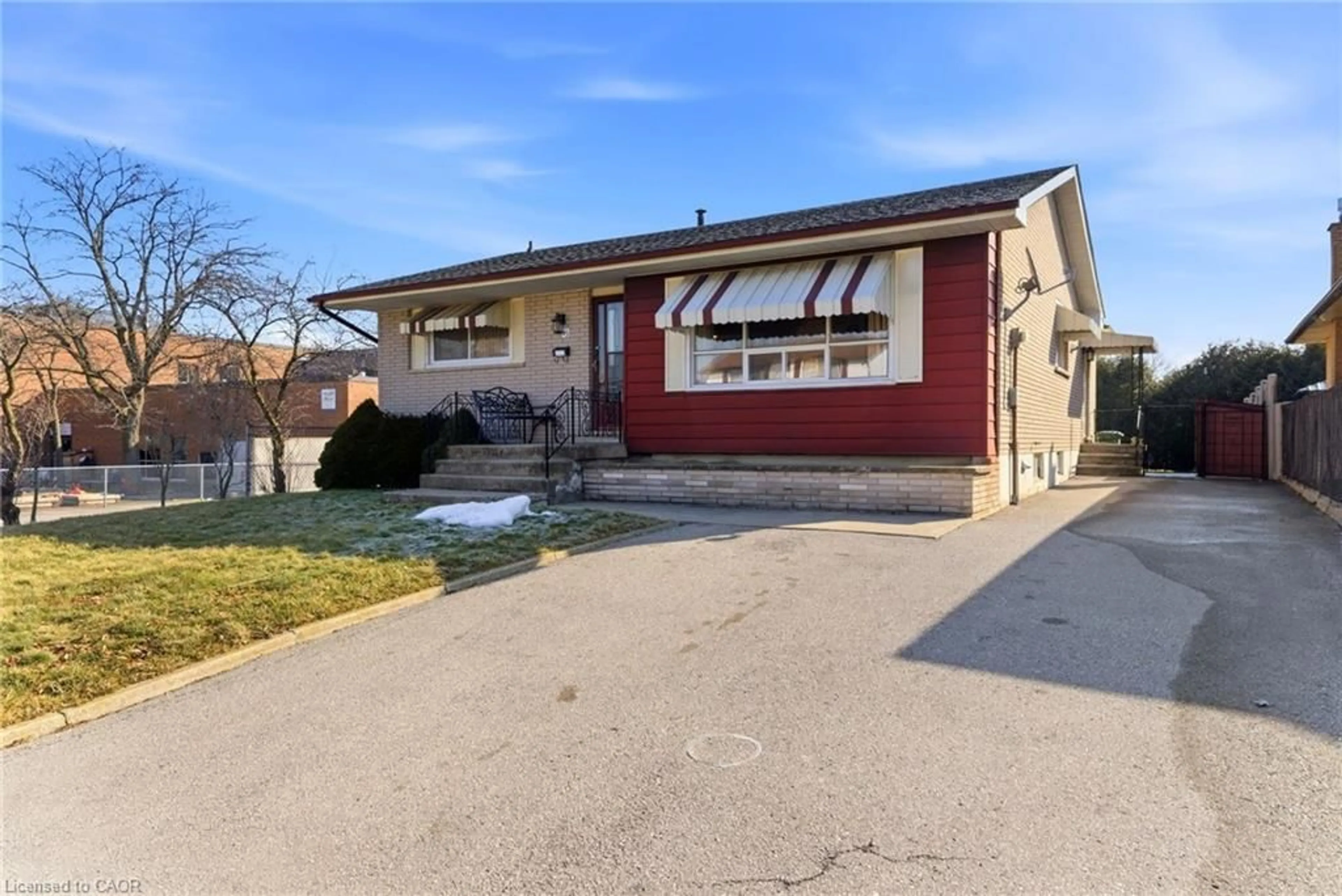 Unknown for 45 Cromwell Cres, Hamilton Ontario L8G 2E9