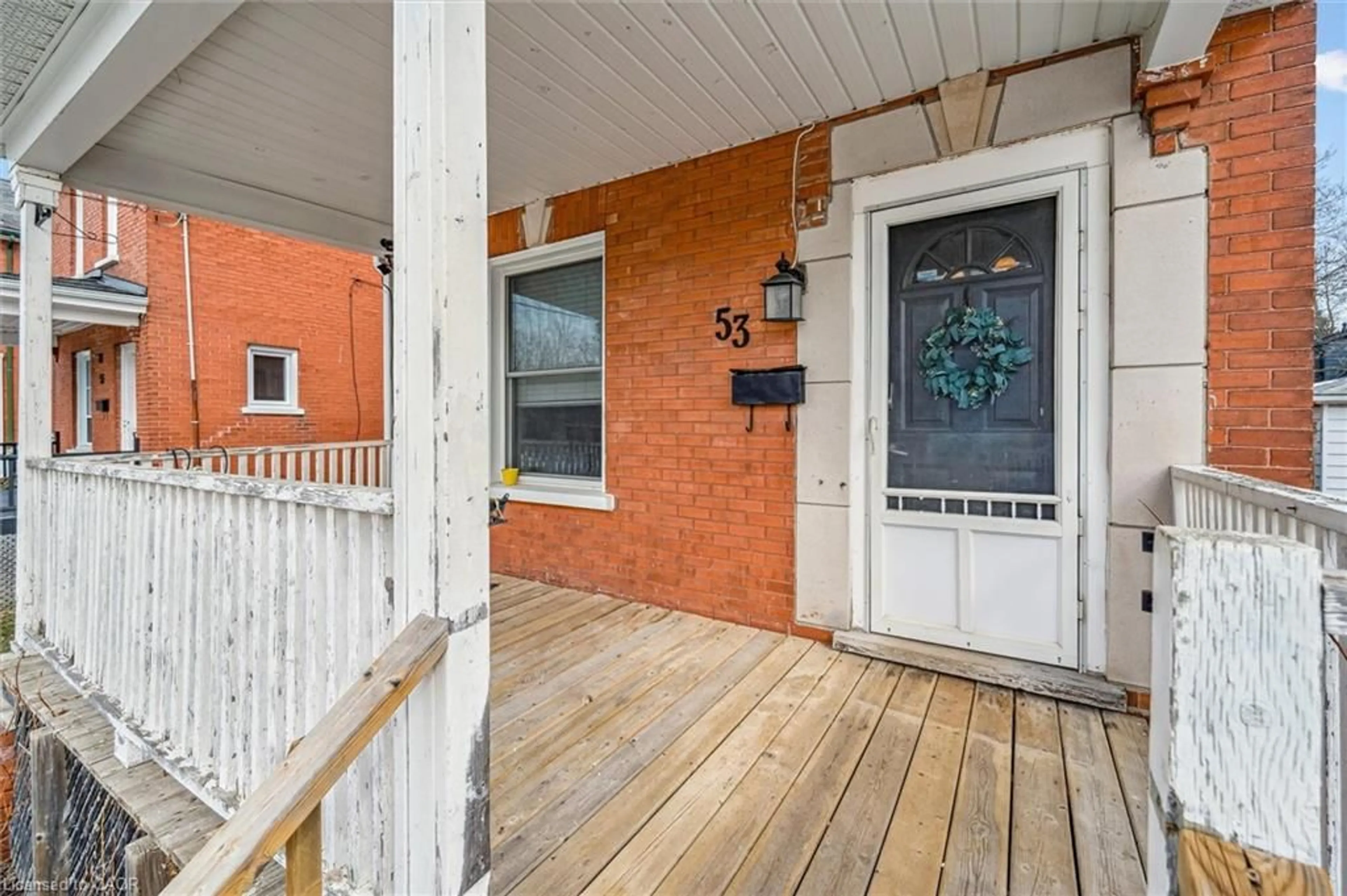 Unknown for 53 Lowell St, Cambridge Ontario N1R 5E2