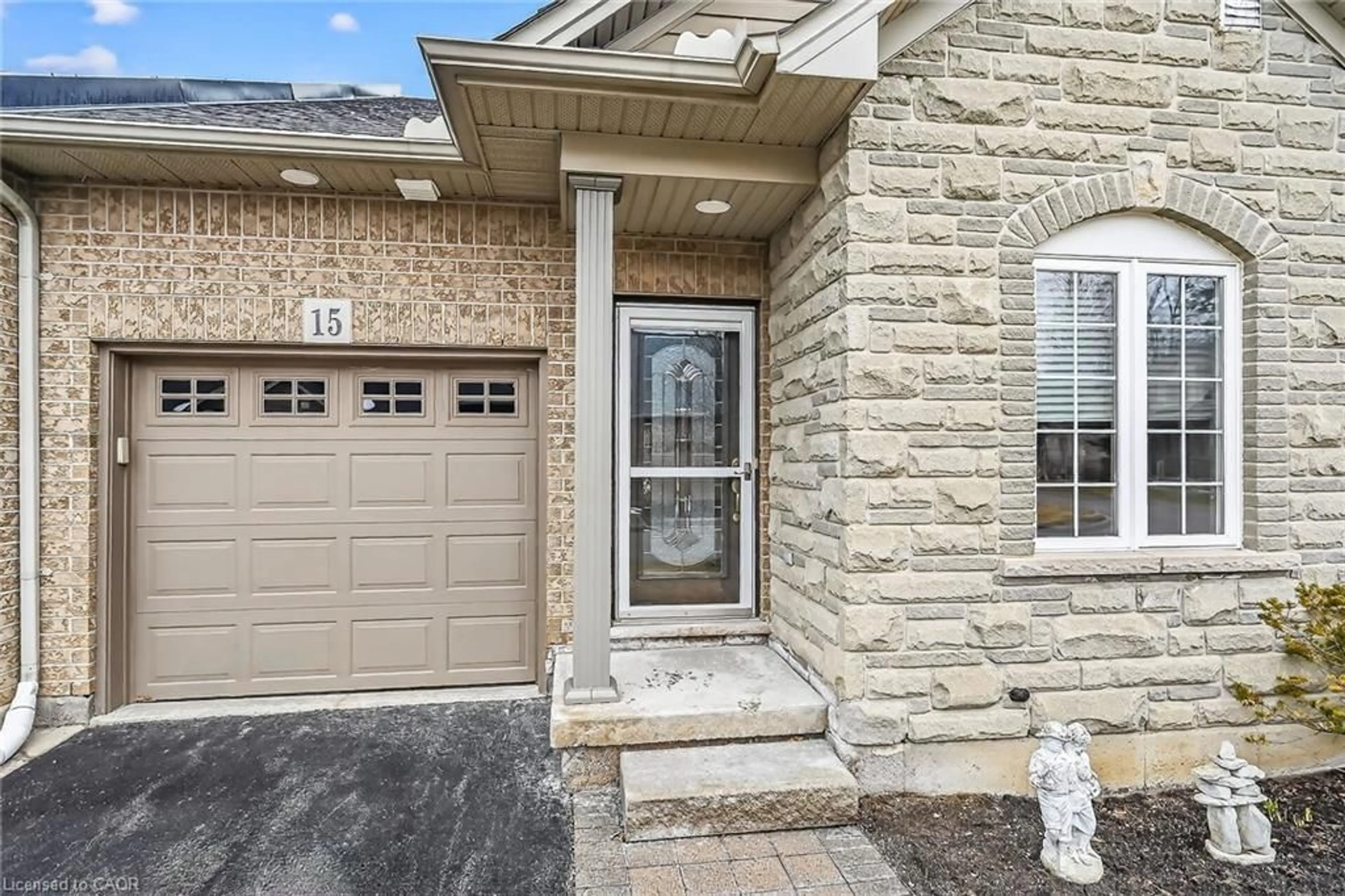 Home with brick exterior material, street for 15 Grovetree Trail, Glanbrook Ontario L9B 0B8