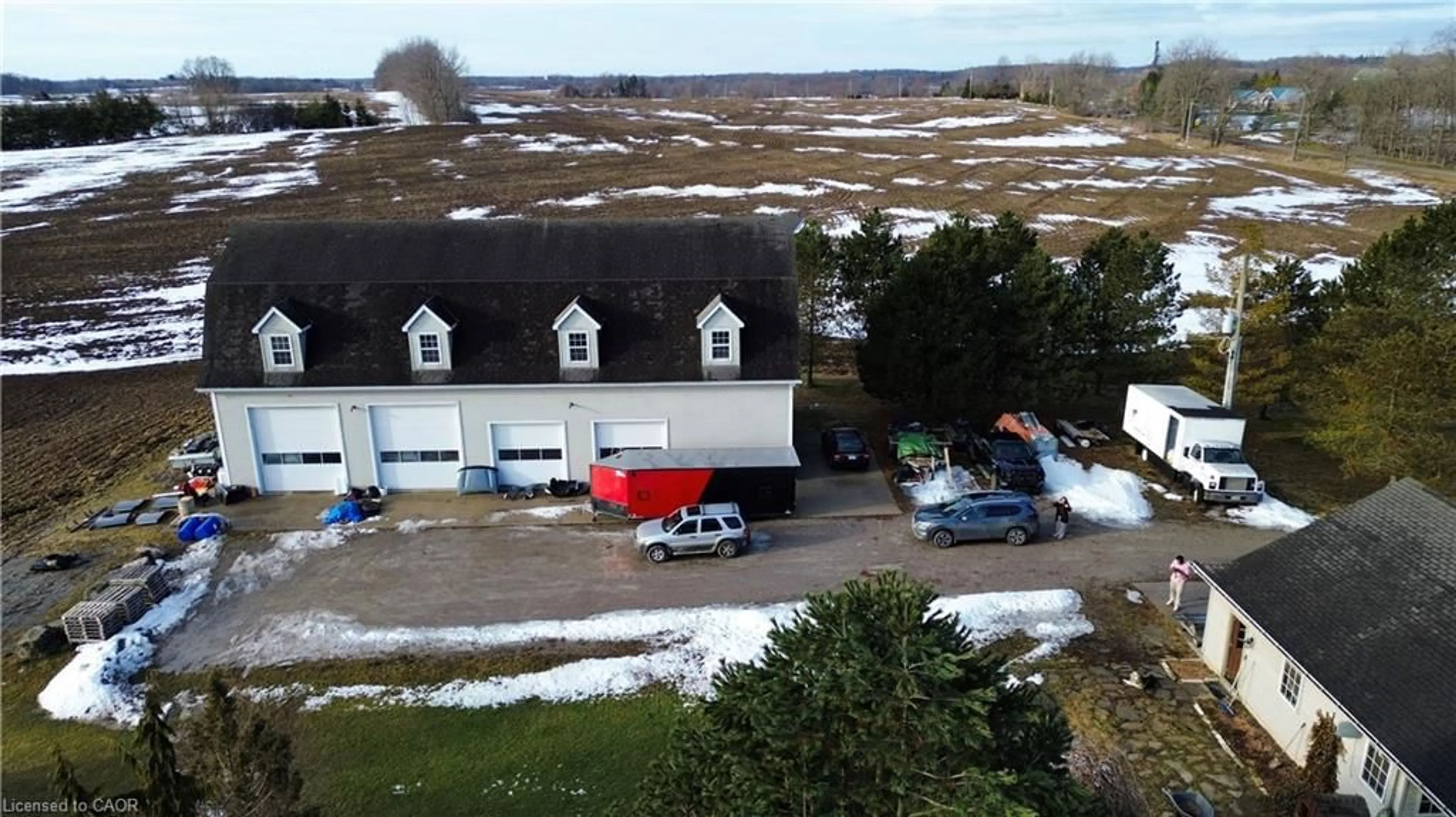 A pic from outside/outdoor area/front of a property/back of a property/a pic from drone, building for 100 Broad Rd, Haldimand Ontario N3W 2E9