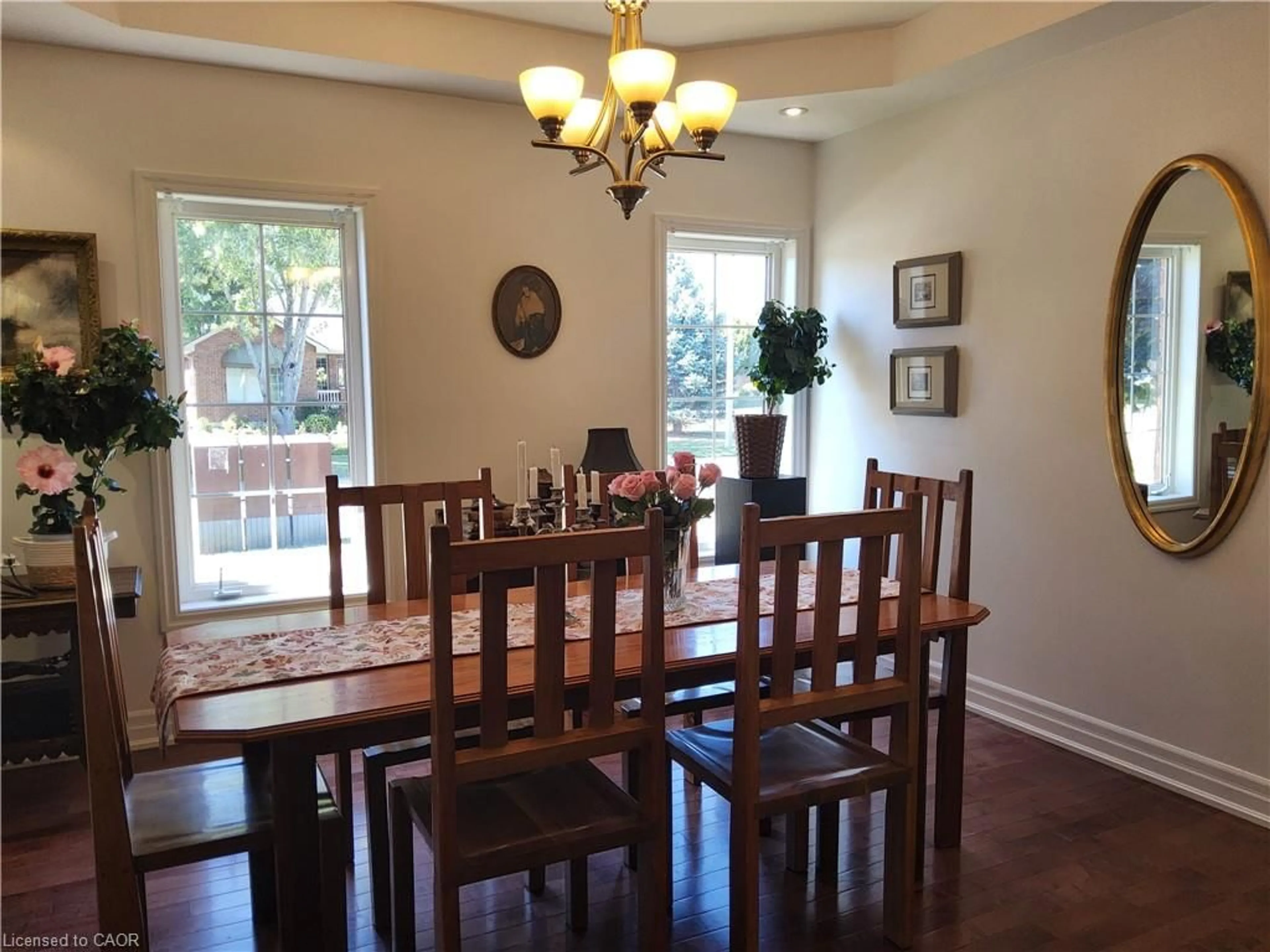 Dining room, wood/laminate floor for 56 Kelly Dr, Port Dover Ontario N0A 1N5