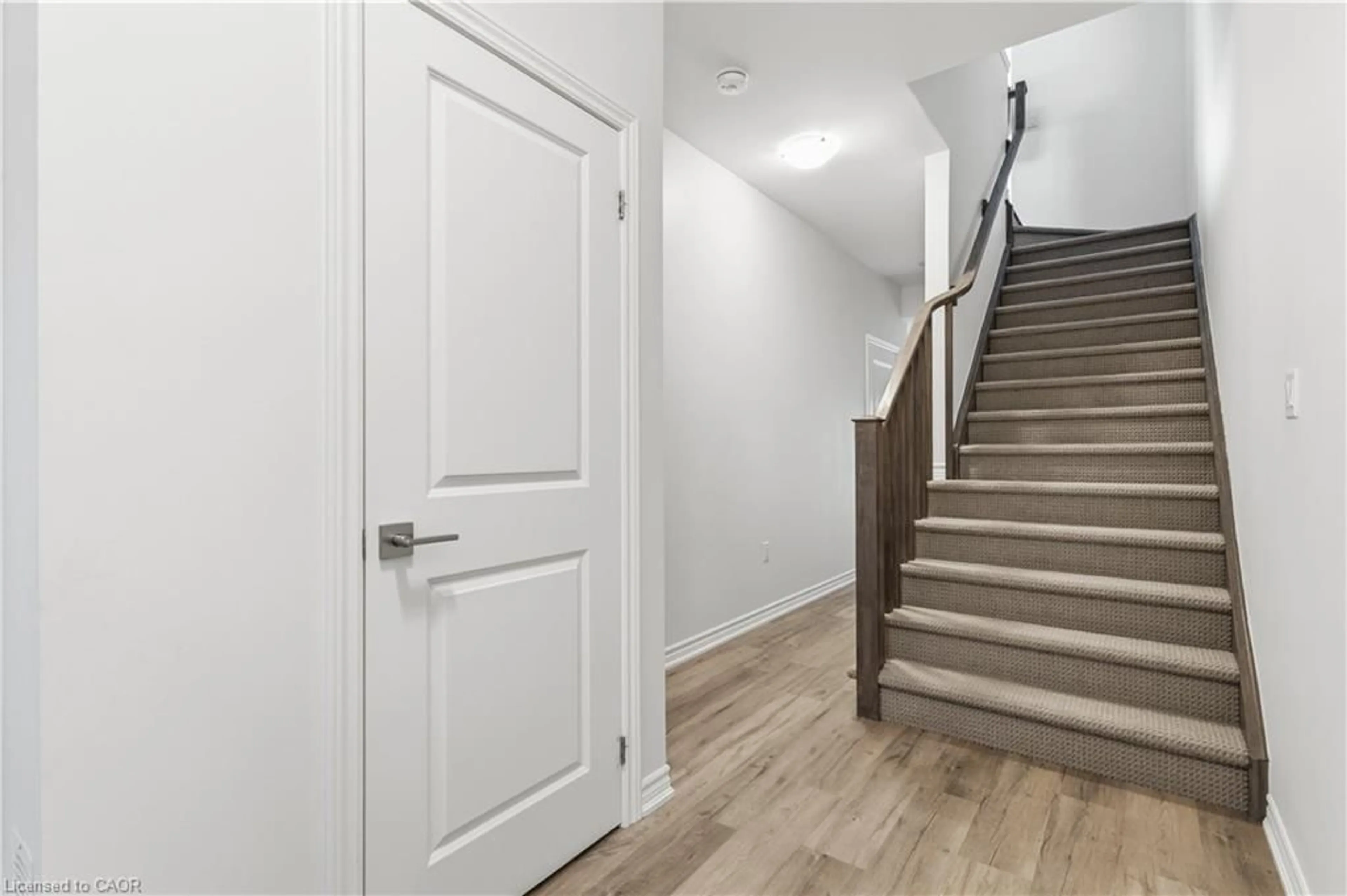 Unknown for 34 Capstone Lane, Hamilton Ontario L9C 0E8