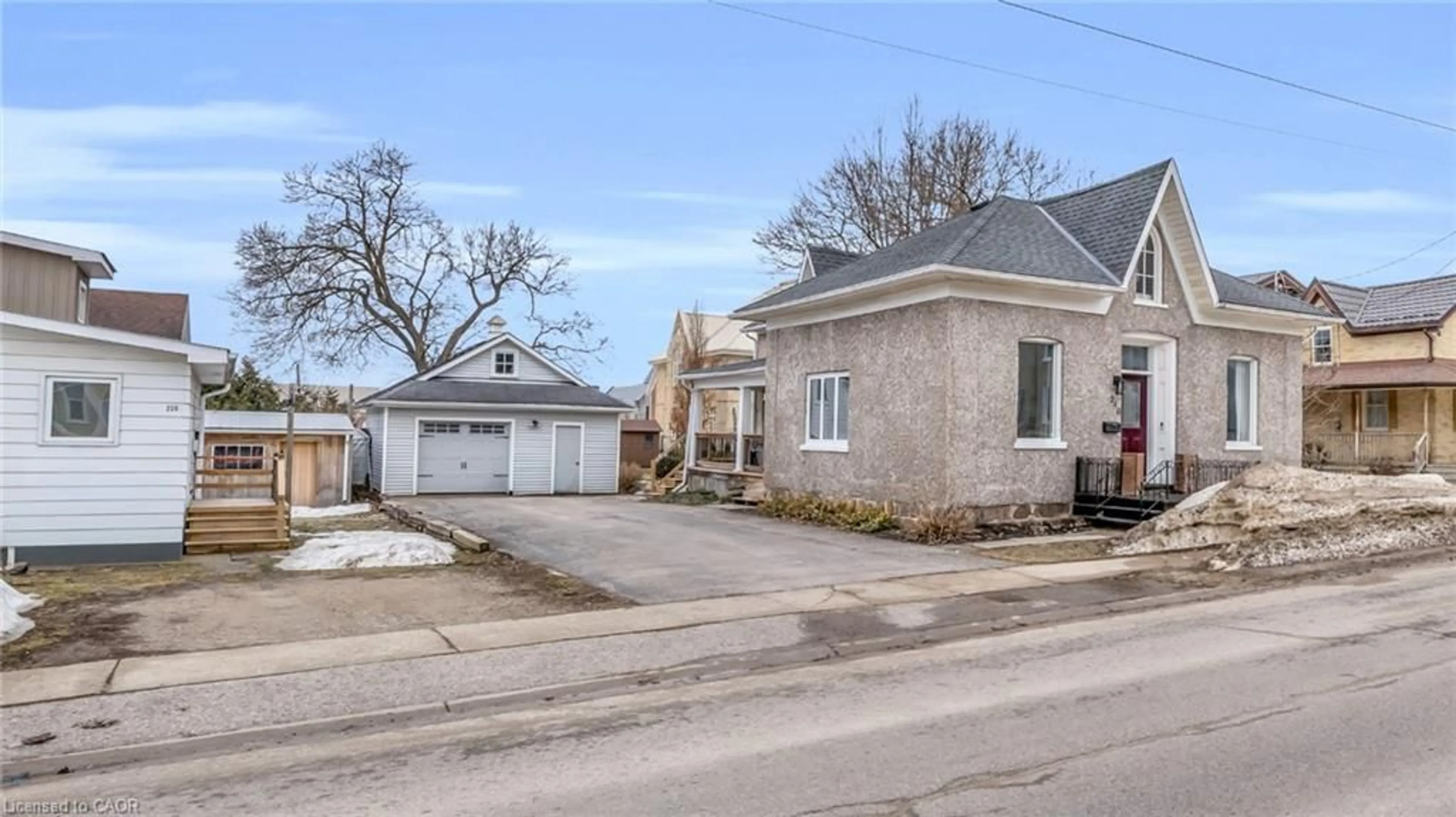 Unknown for 240 Elizabeth St, Listowel Ontario N4W 1E2