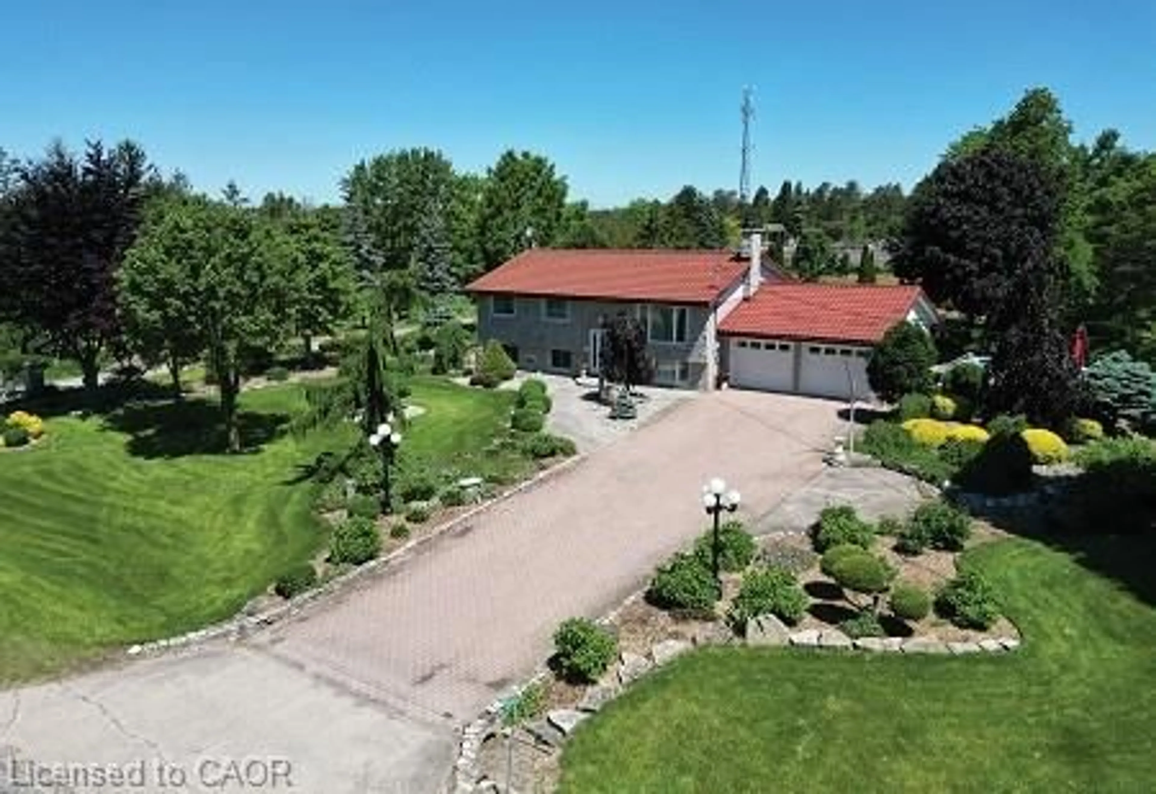 A pic from outside/outdoor area/front of a property/back of a property/a pic from drone, street for 1292 Old Highway 8, Flamborough Ontario L0R 1Z0