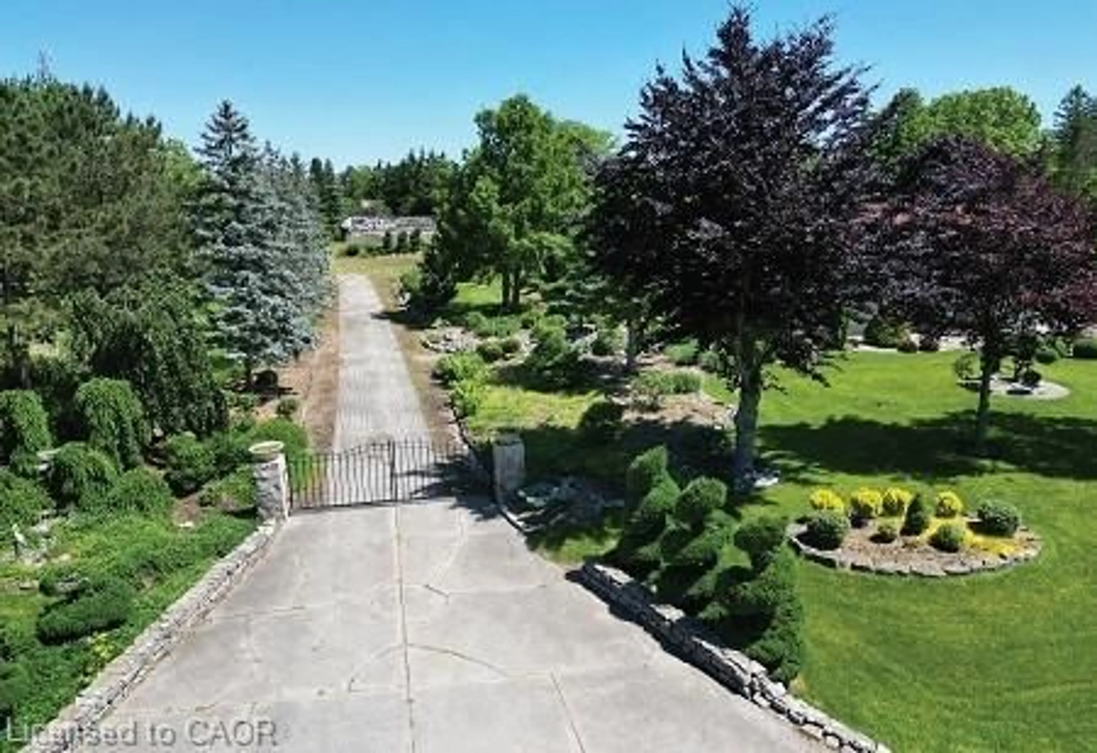 A pic from outside/outdoor area/front of a property/back of a property/a pic from drone, unknown for 1292 Old Highway 8, Flamborough Ontario L0R 1Z0