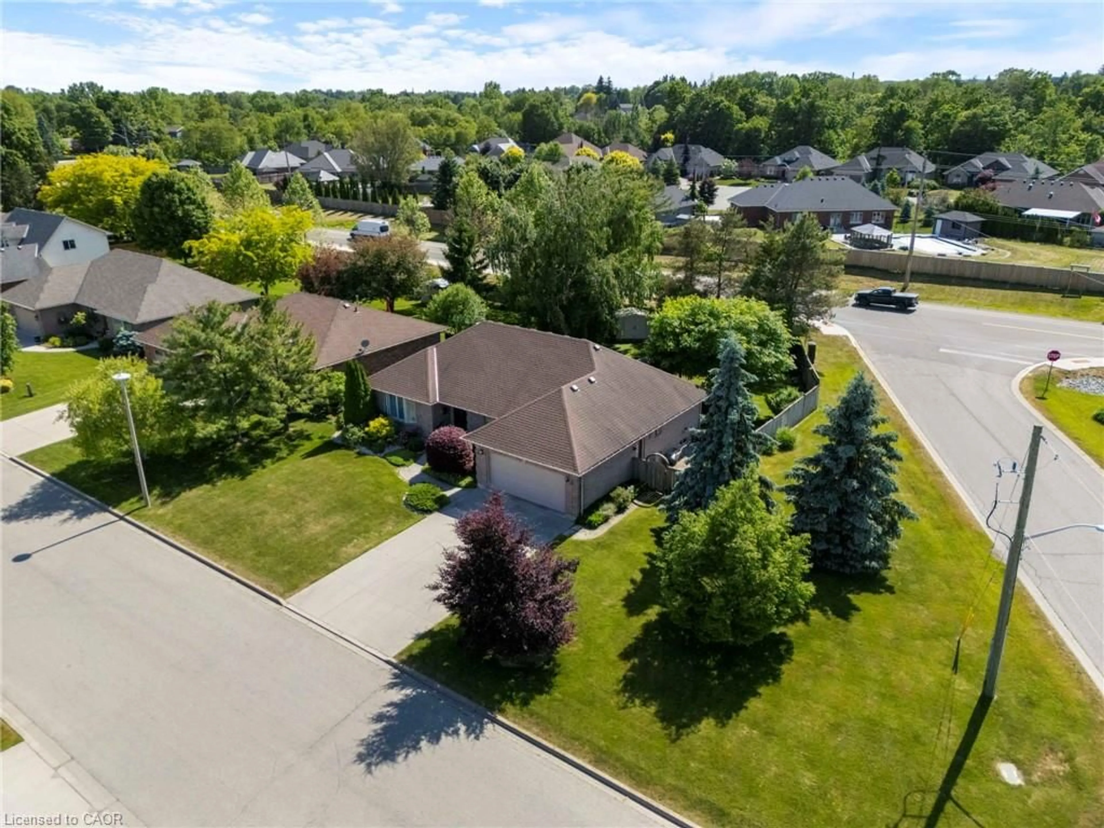 A pic from outside/outdoor area/front of a property/back of a property/a pic from drone, street for 1 Ravine Crt, Port Dover Ontario N0A 1N6