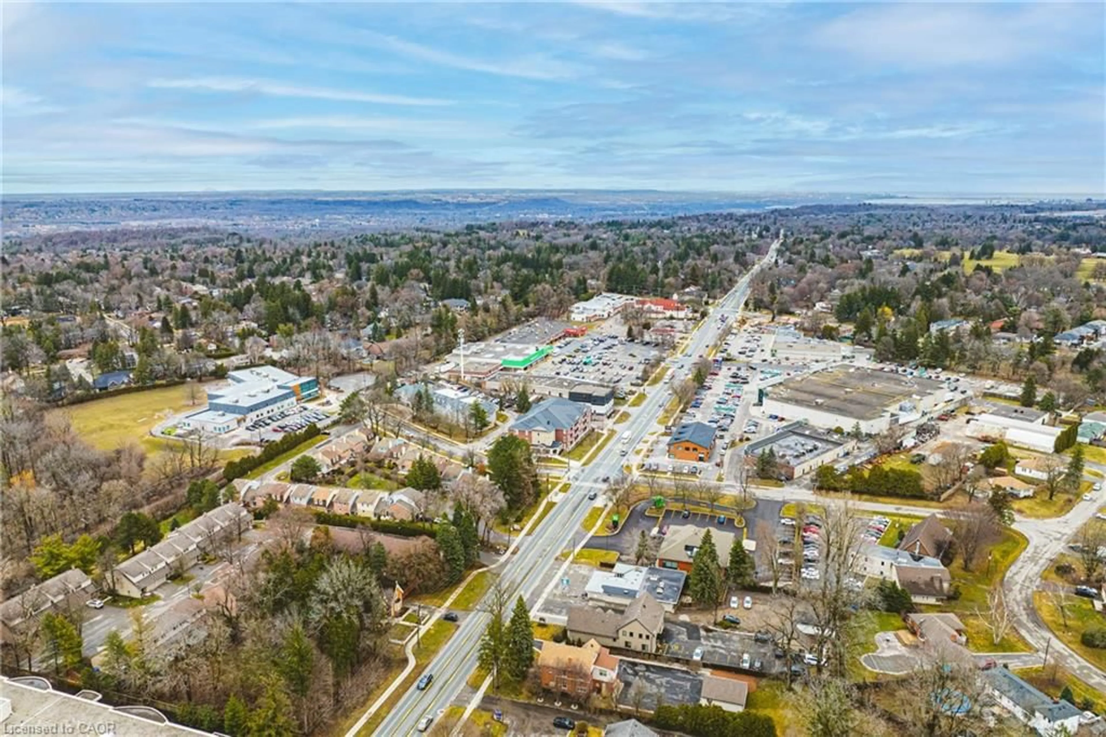 A pic from outside/outdoor area/front of a property/back of a property/a pic from drone, unknown for 125 Wilson St #214, Ancaster Ontario L9G 0B3