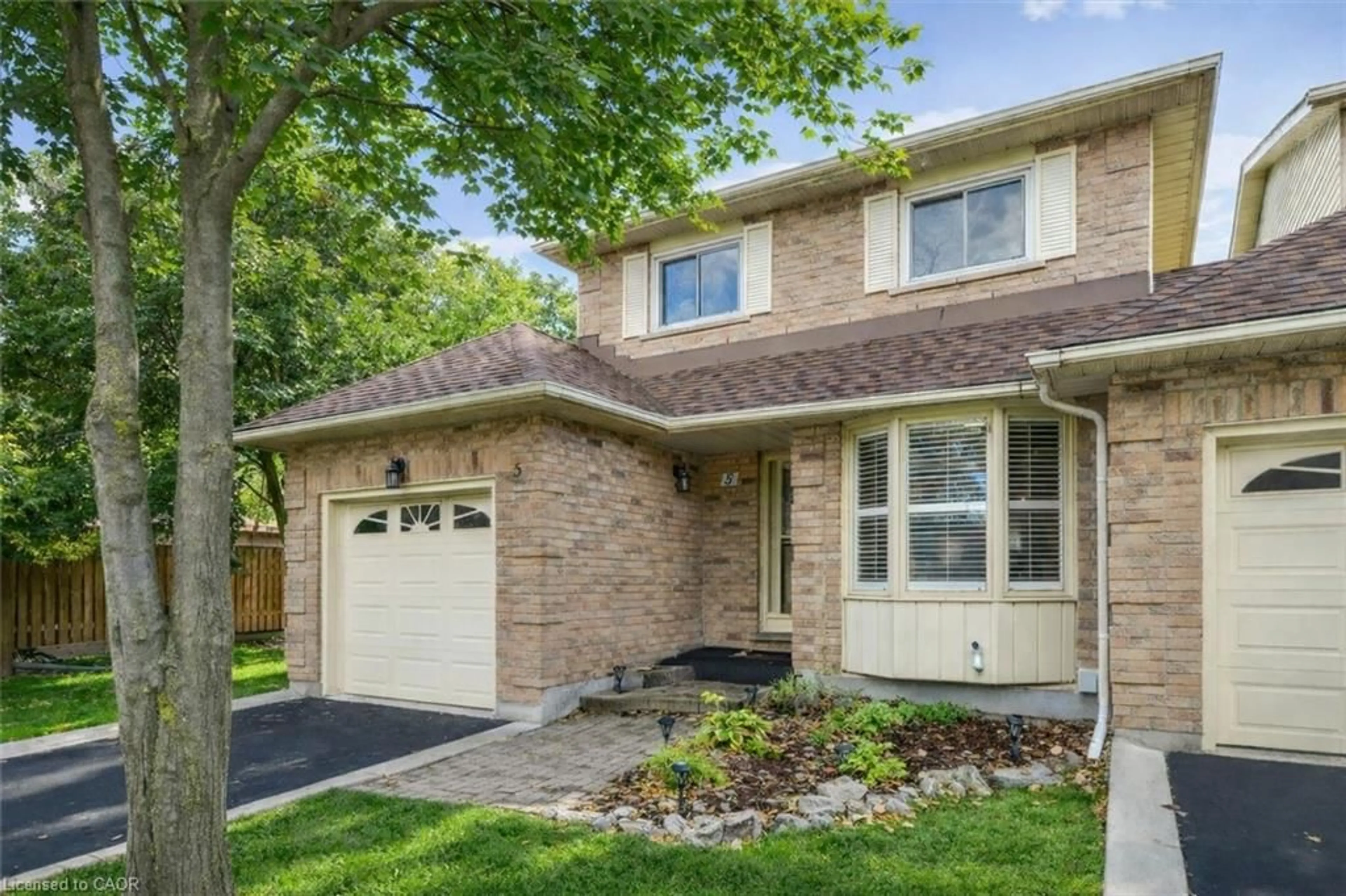 Home with brick exterior material, street for 15 Ellington Ave #5, Stoney Creek Ontario L8E 4P3