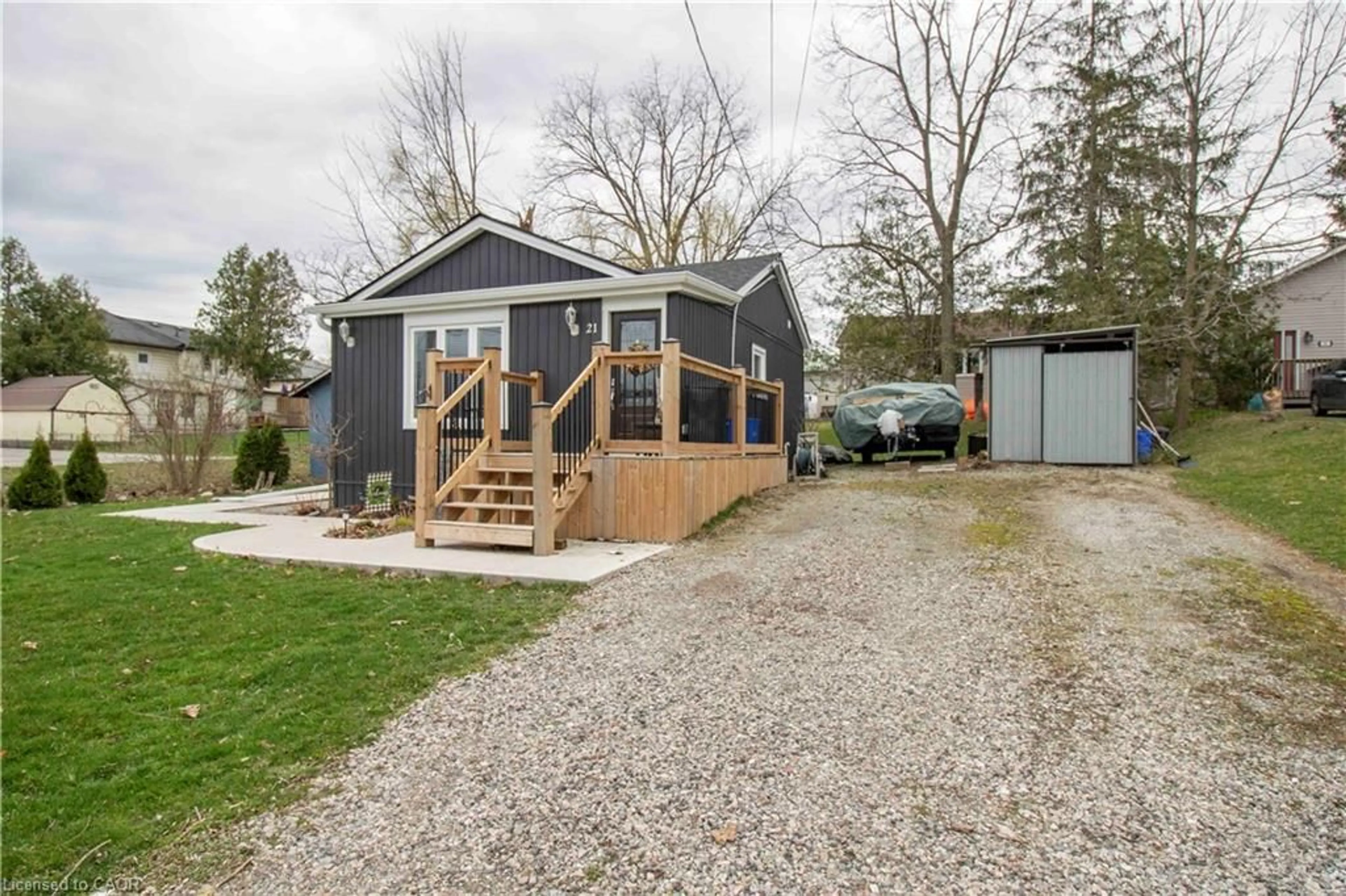 Shed for 21 Fife St, Caledonia Ontario N3W 1J1