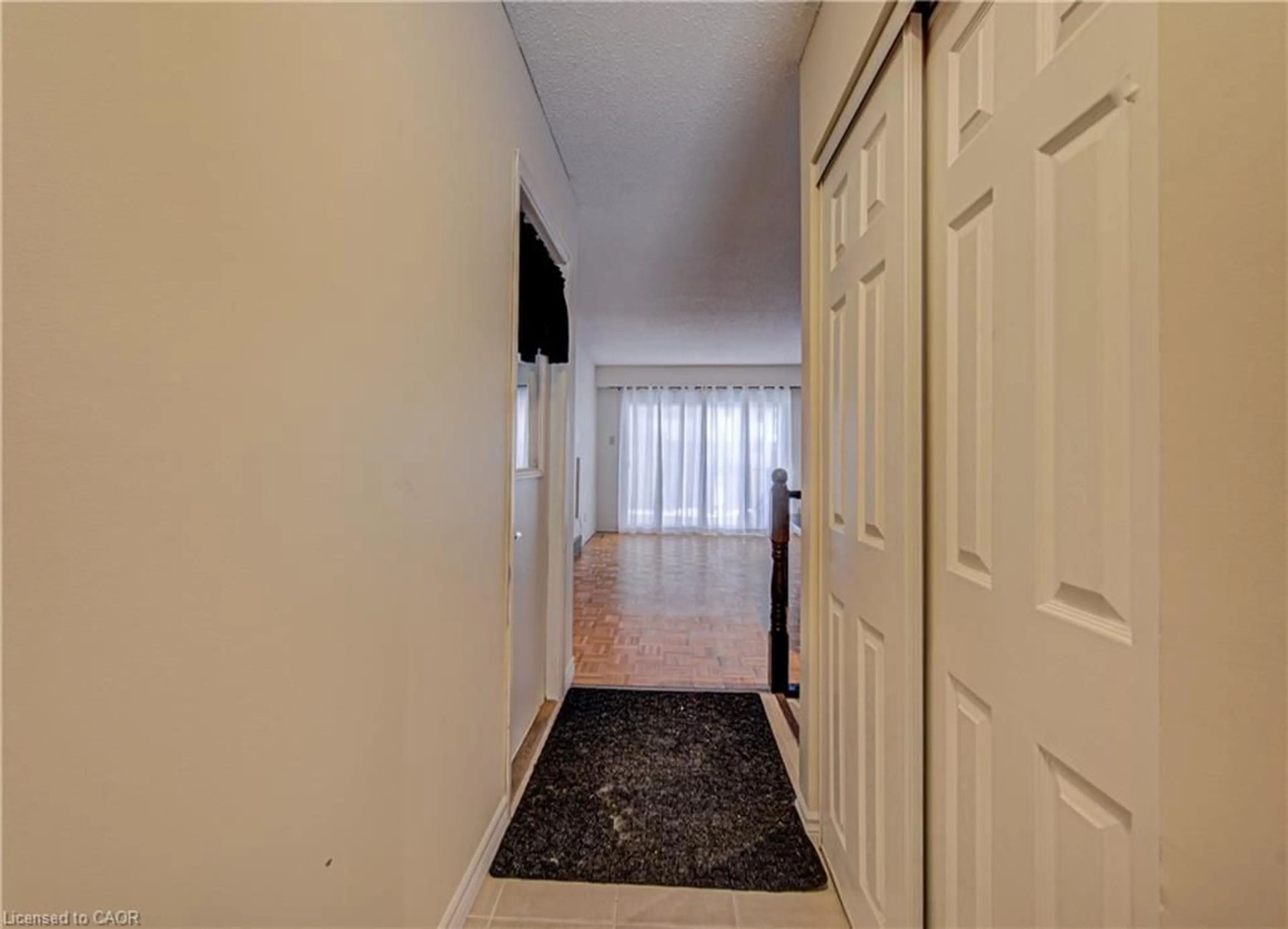 Indoor entryway for 46 Cedarwoods Cres #6, Kitchener Ontario N2C 2L7