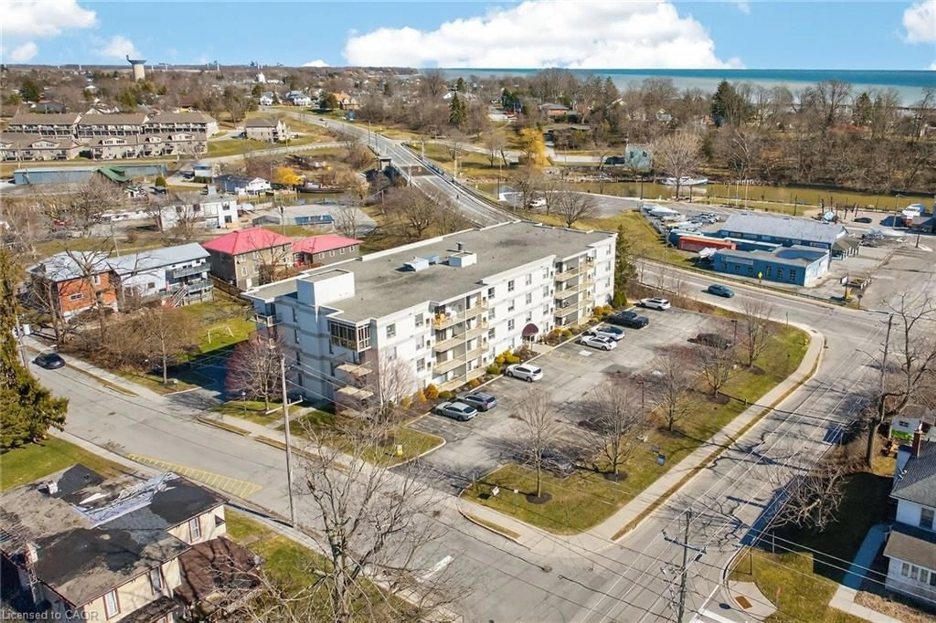A pic from outside/outdoor area/front of a property/back of a property/a pic from drone, unknown for 12 St Andrew St #205, Port Dover Ontario N0A 1N1
