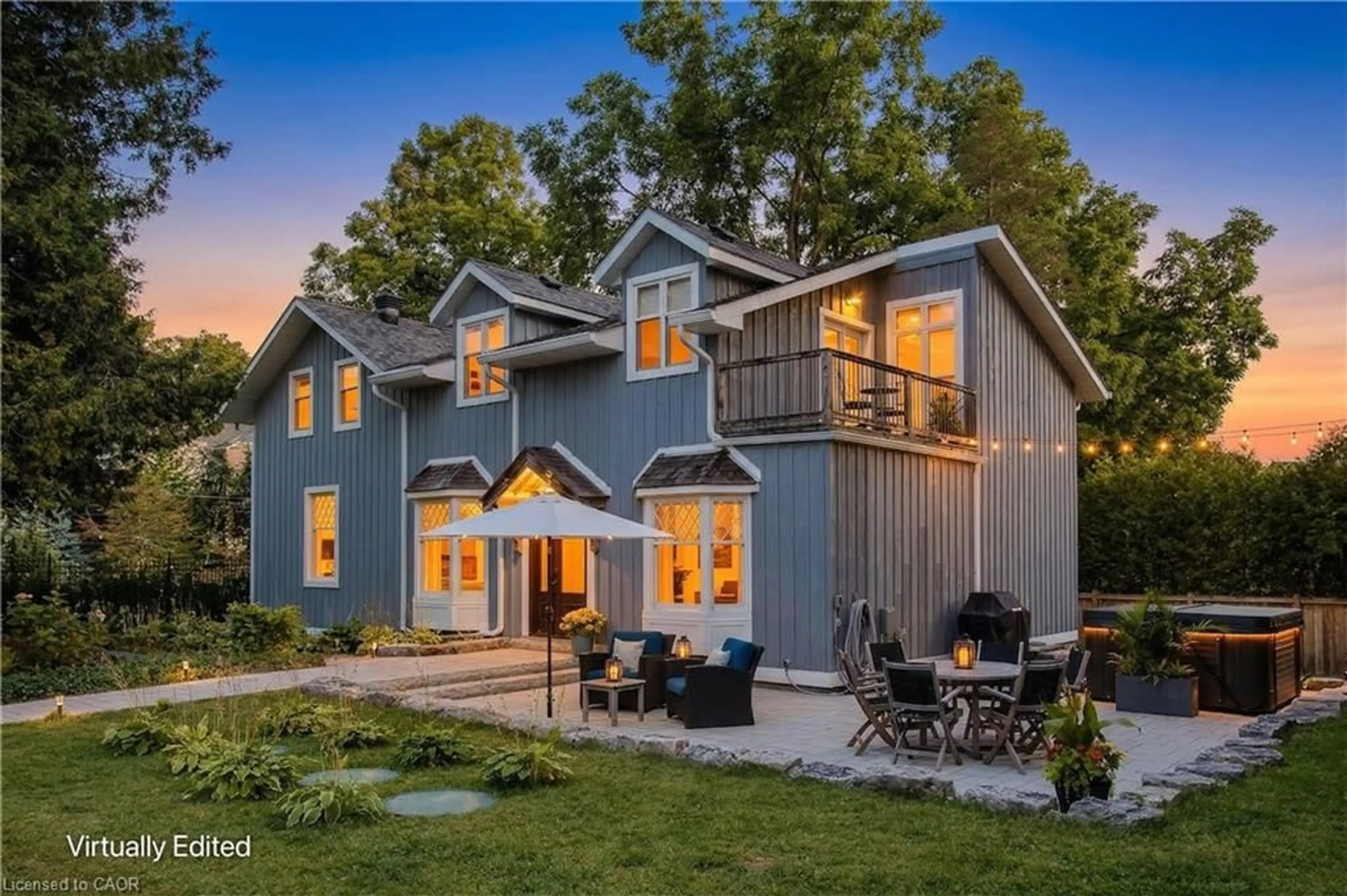 Home with vinyl exterior material, street for 6306 Mcniven Rd, Burlington Ontario L7P 0K3