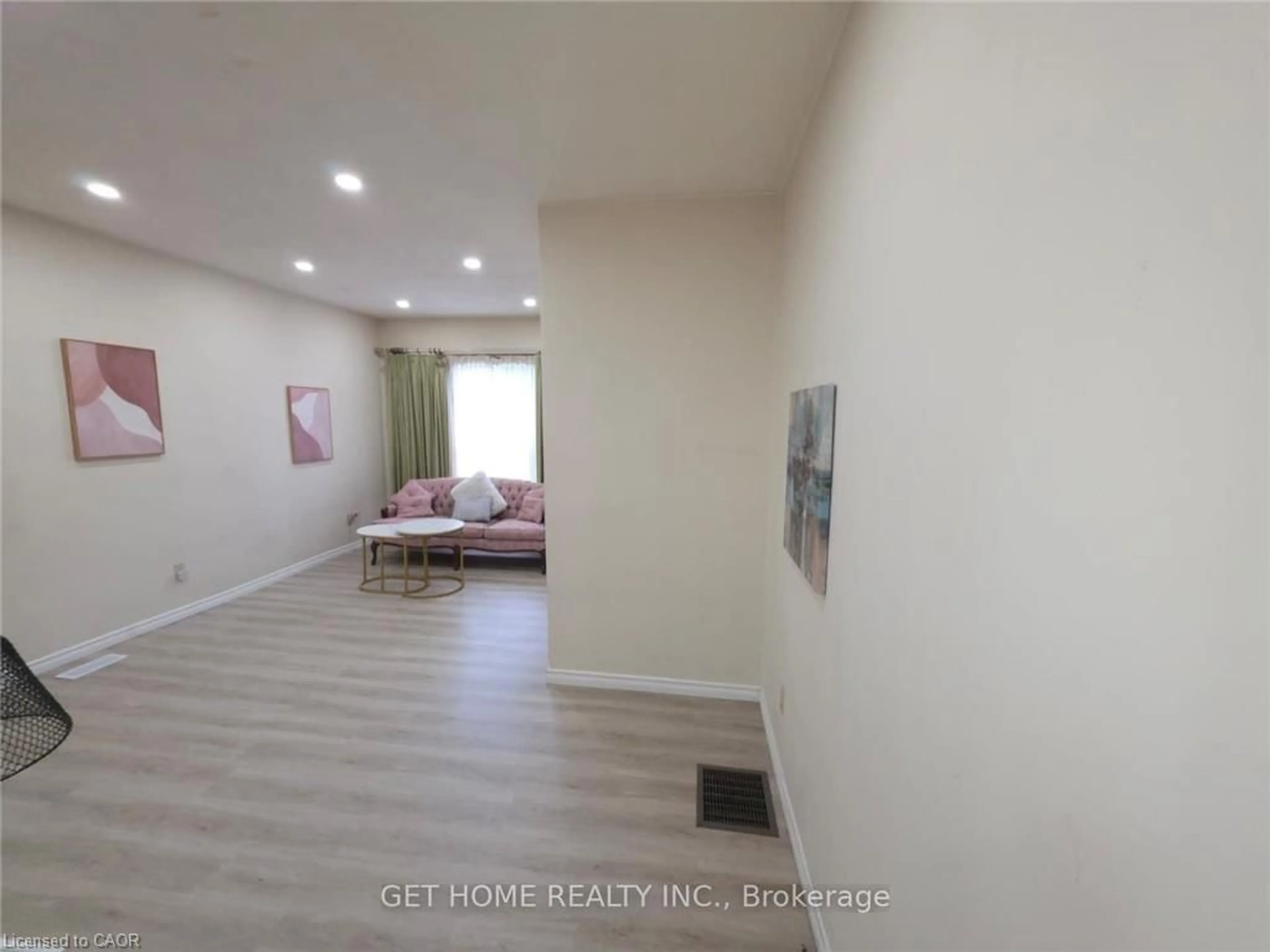 A pic of a room for 30 Emilie St, Brantford Ontario N3S 1S4