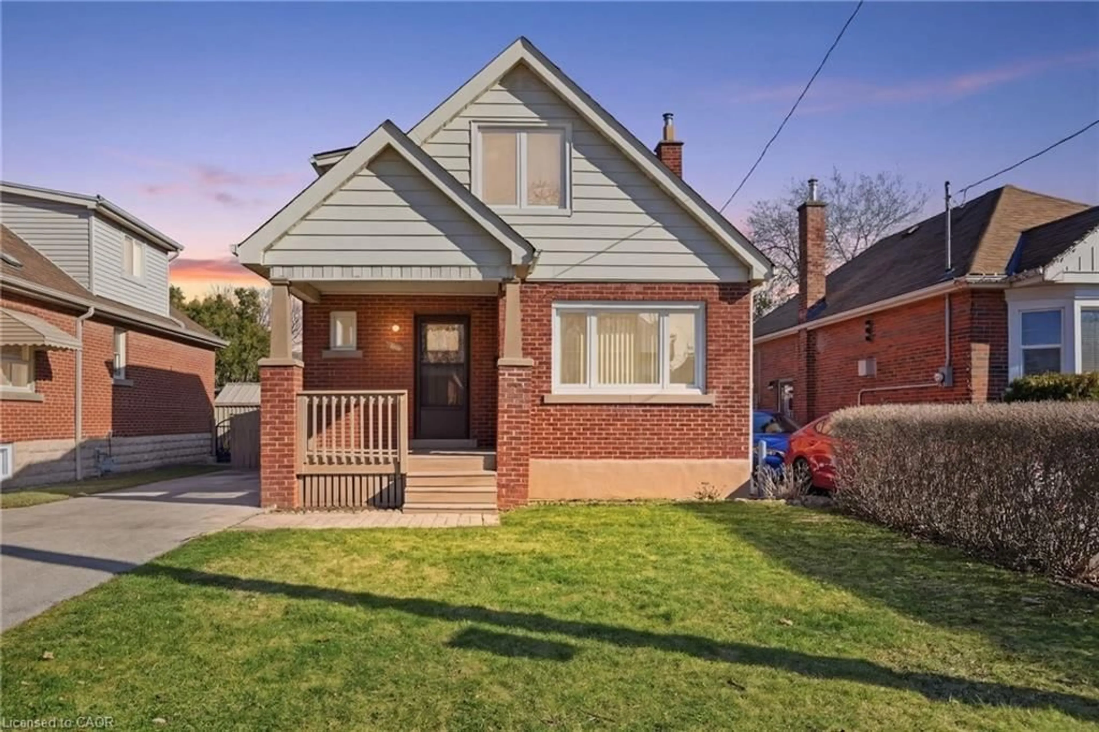 Home with brick exterior material, street for 71 Weir St, Hamilton Ontario L8K 3A5