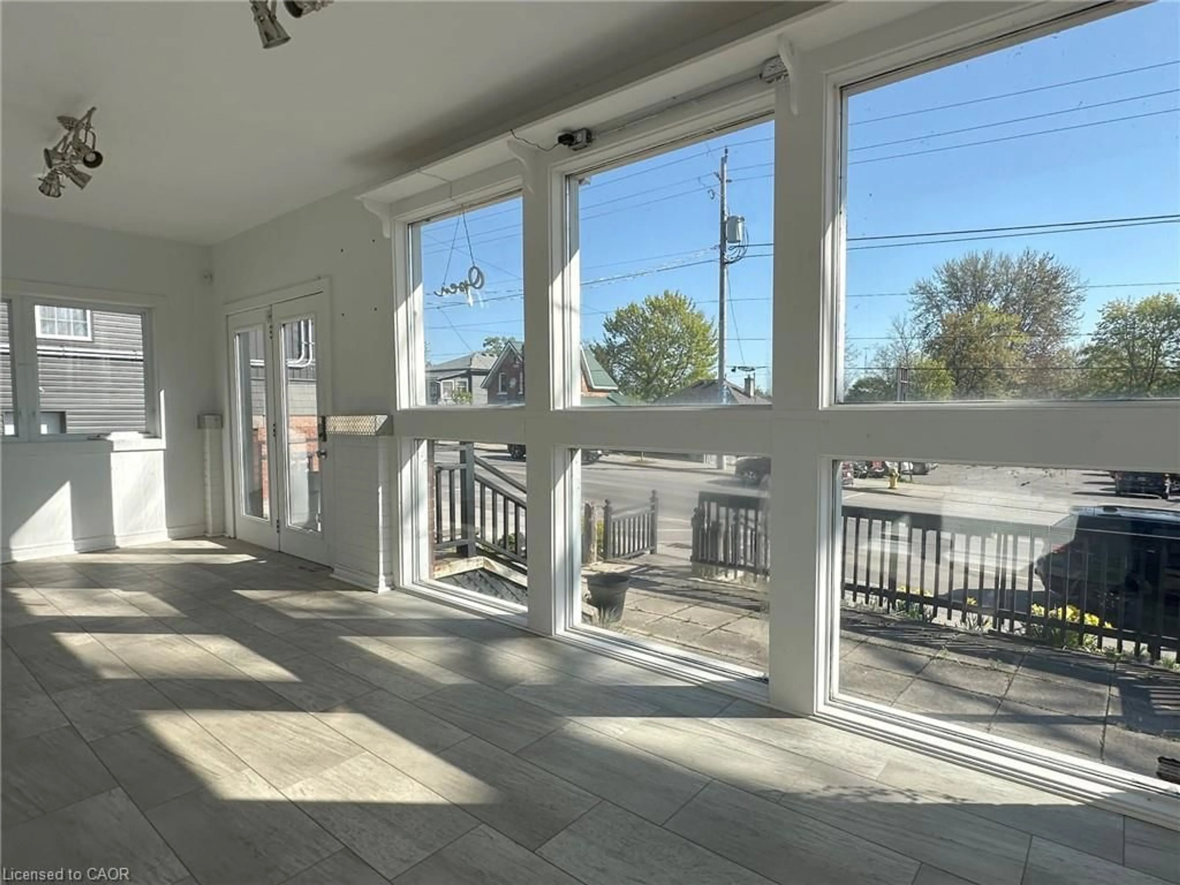 Unknown for 215 Main St, Port Dover Ontario N0A 1N0