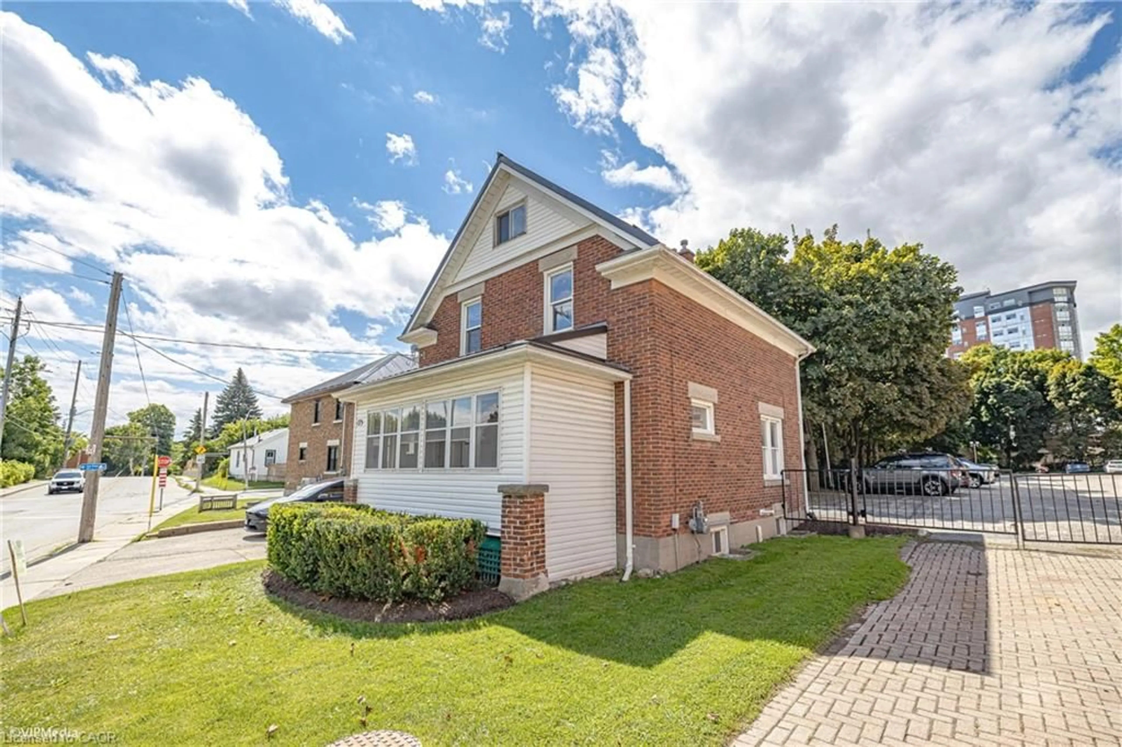 Home with brick exterior material, street for 175 Regina St, Waterloo Ontario N2J 3B4