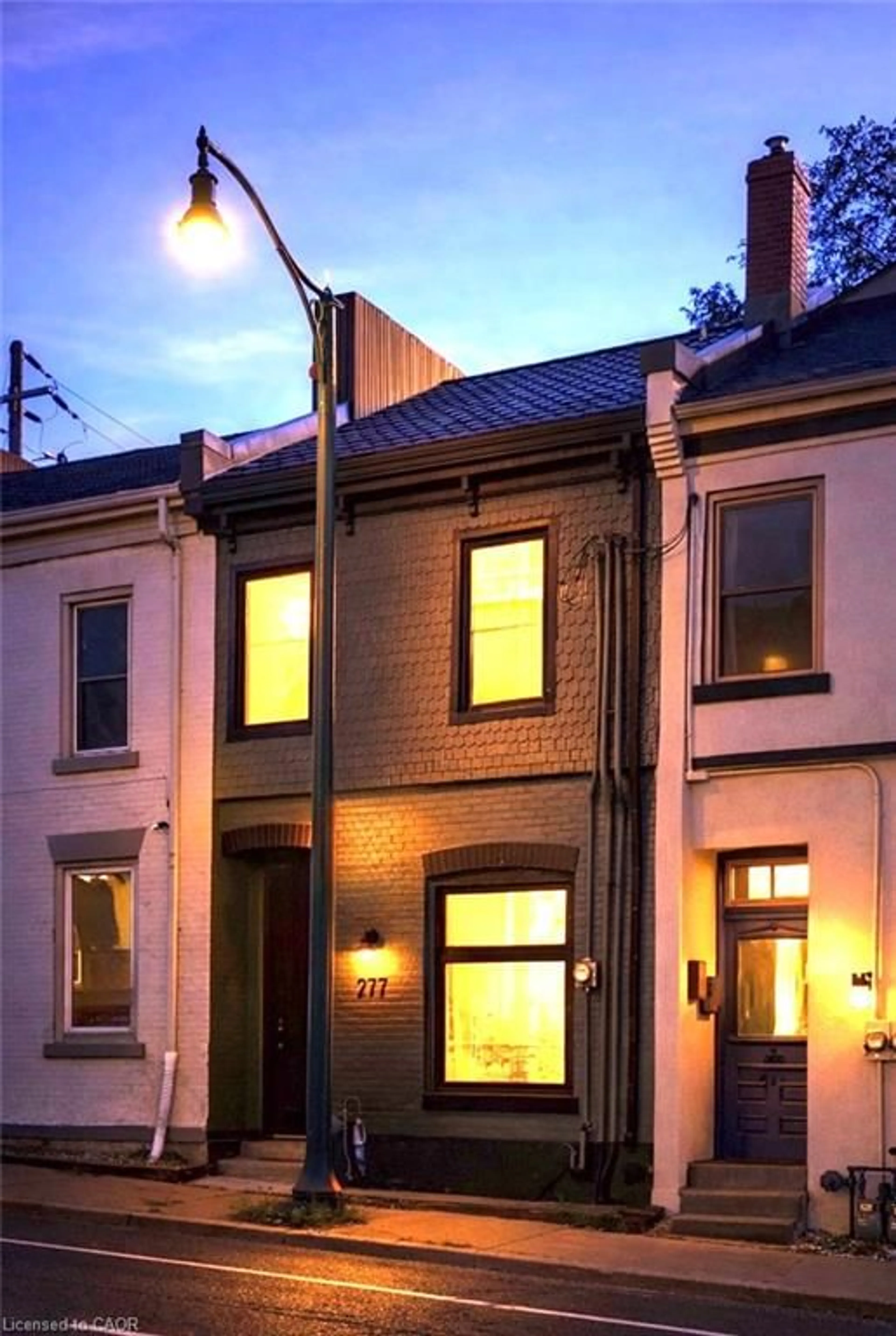 Home with brick exterior material, street for 277 Main St, Hamilton Ontario L8P 1J7