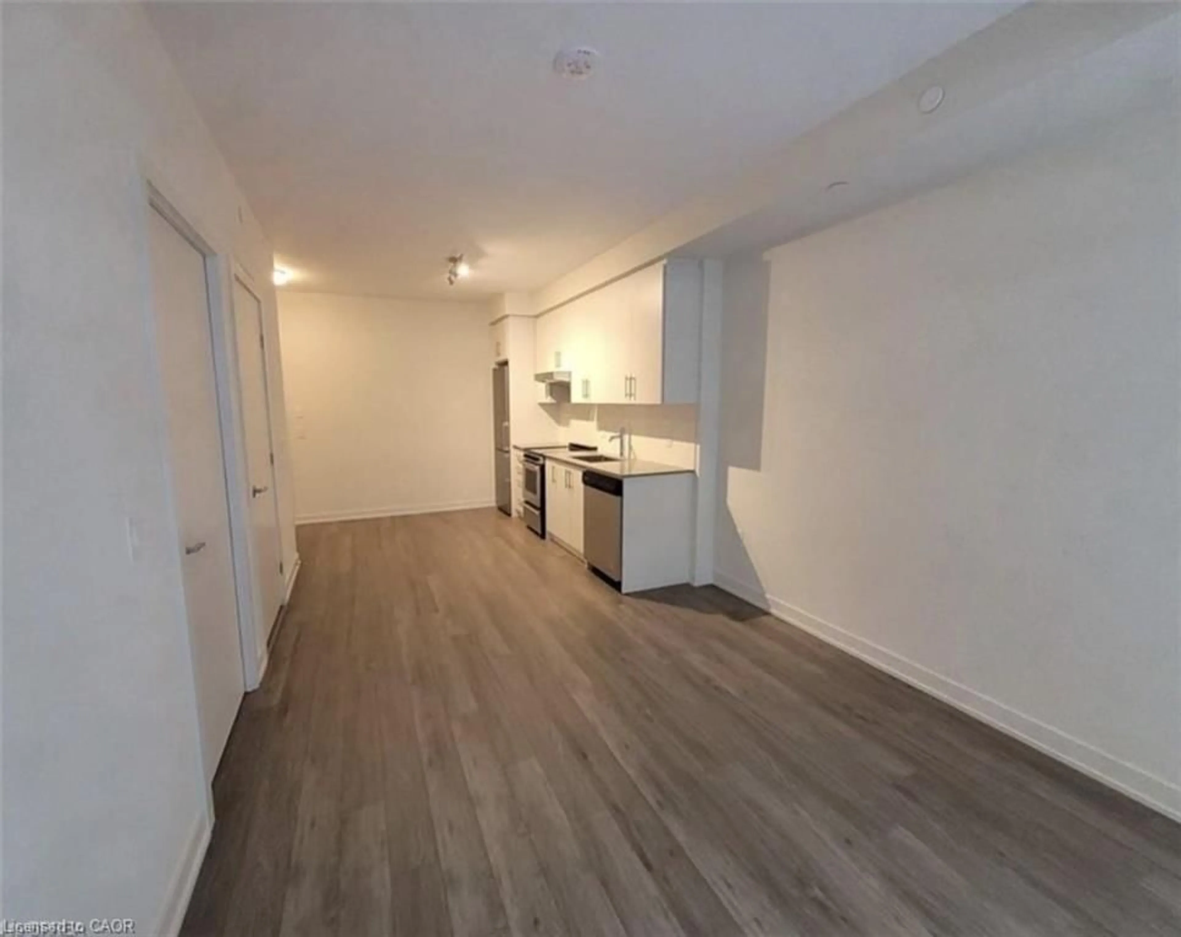 A pic of a room for 212 King William St #1109, Hamilton Ontario L8R 0A7