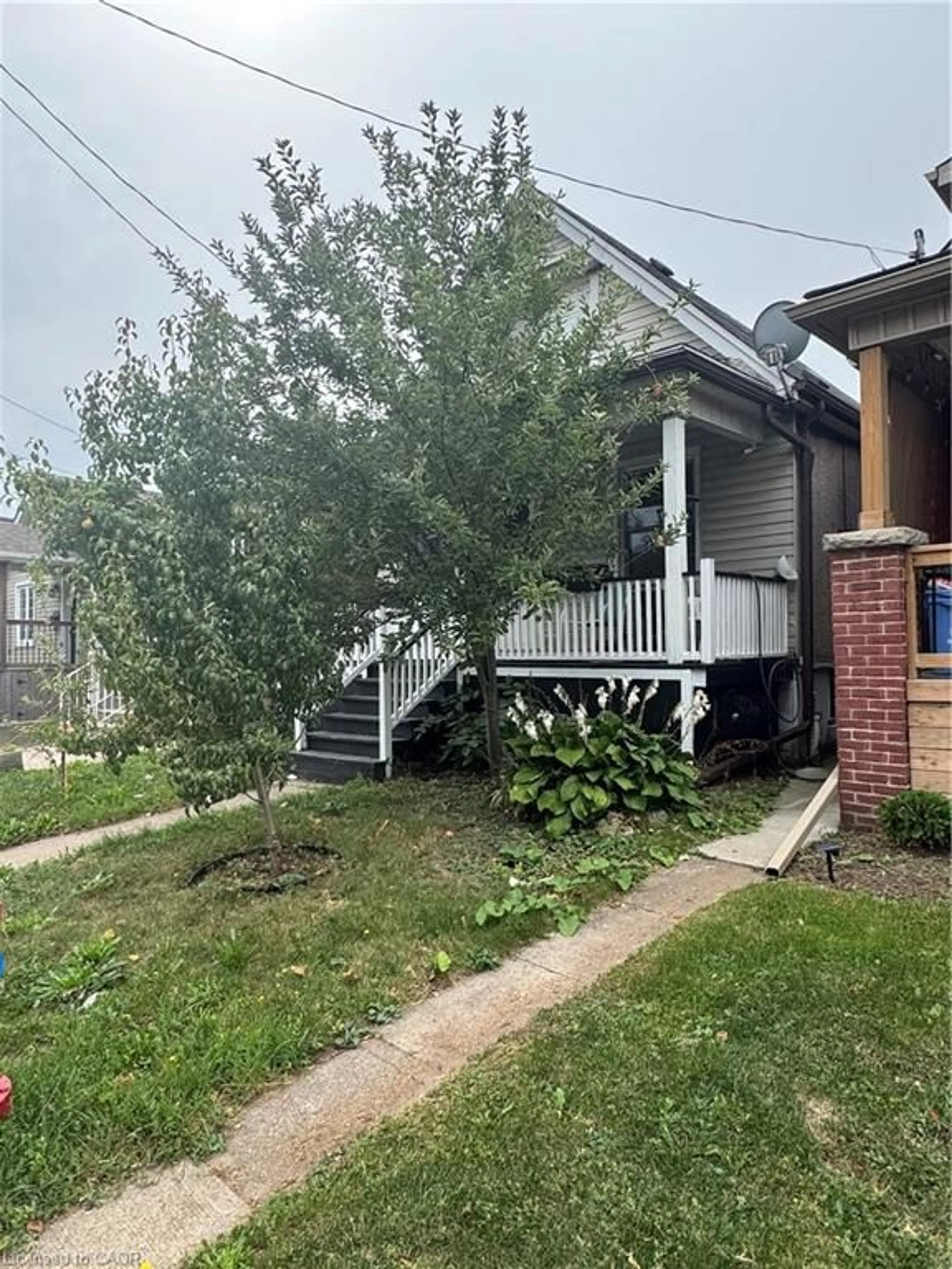 Unknown for 82 Cambridge Ave, Hamilton Ontario L8H 1T6