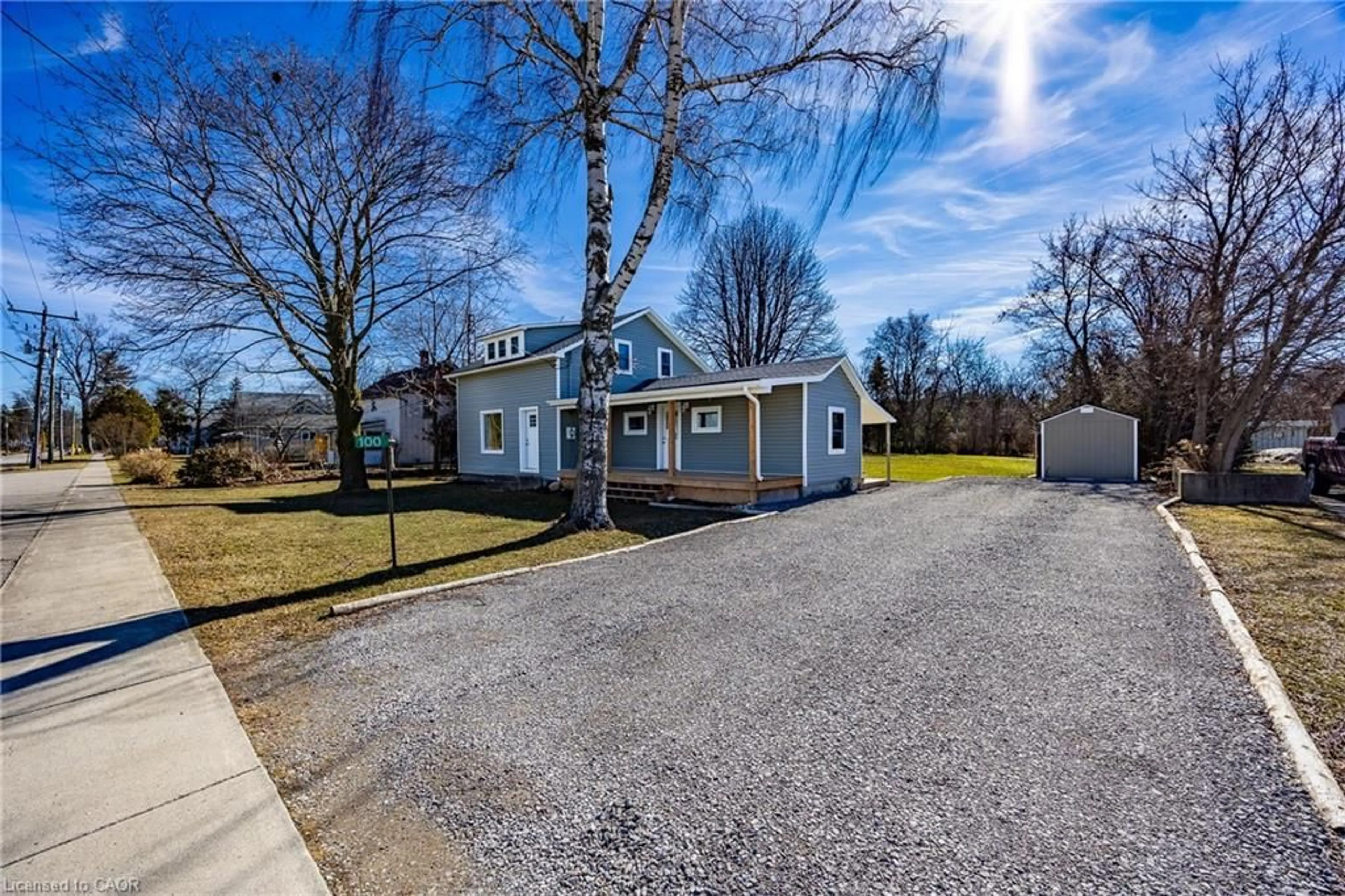 A pic from outside/outdoor area/front of a property/back of a property/a pic from drone, street for 100 Queen St, St. Williams Ontario N0E 1P0