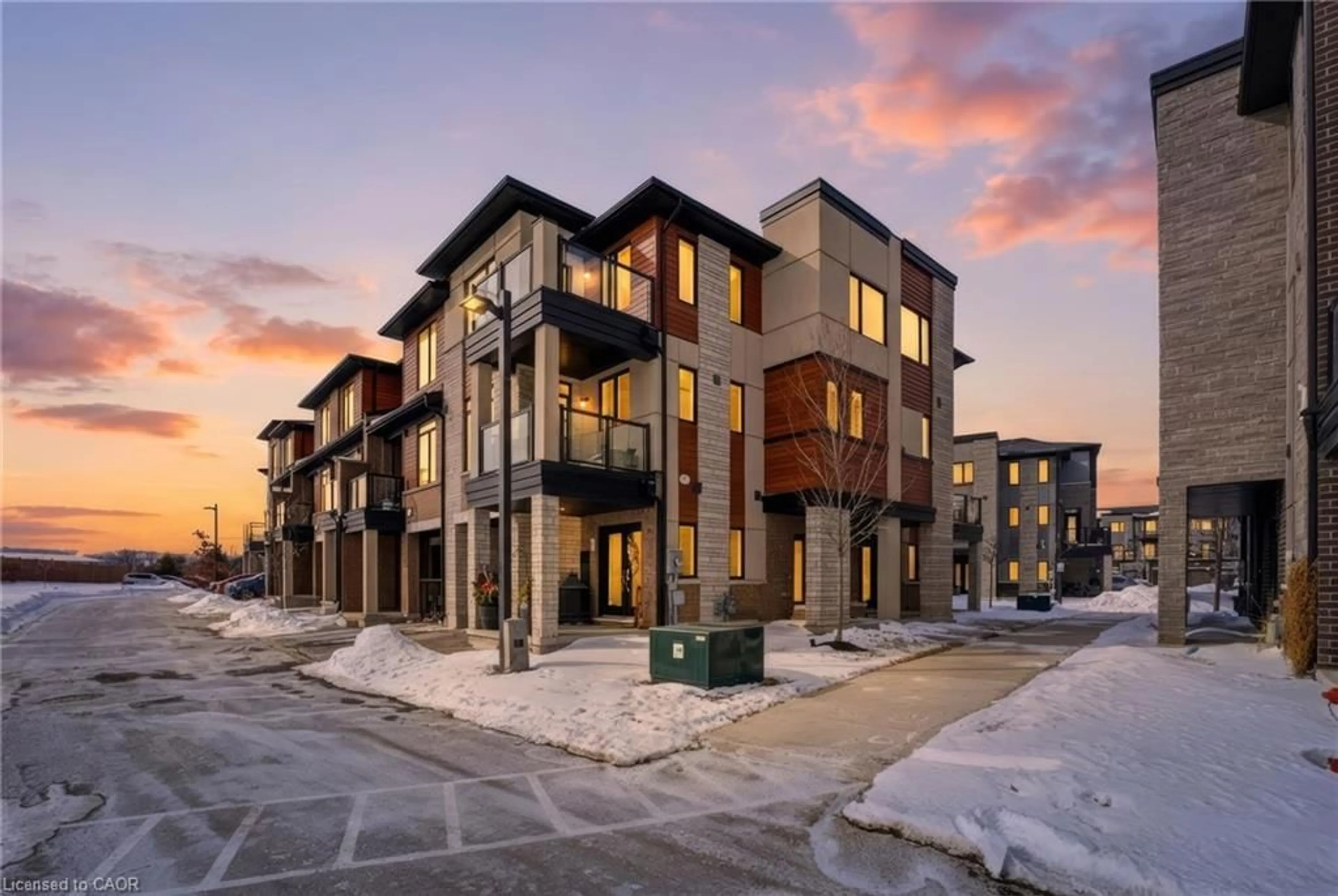 Unknown for 590 North Service Rd #67, Stoney Creek Ontario L8E 0K5