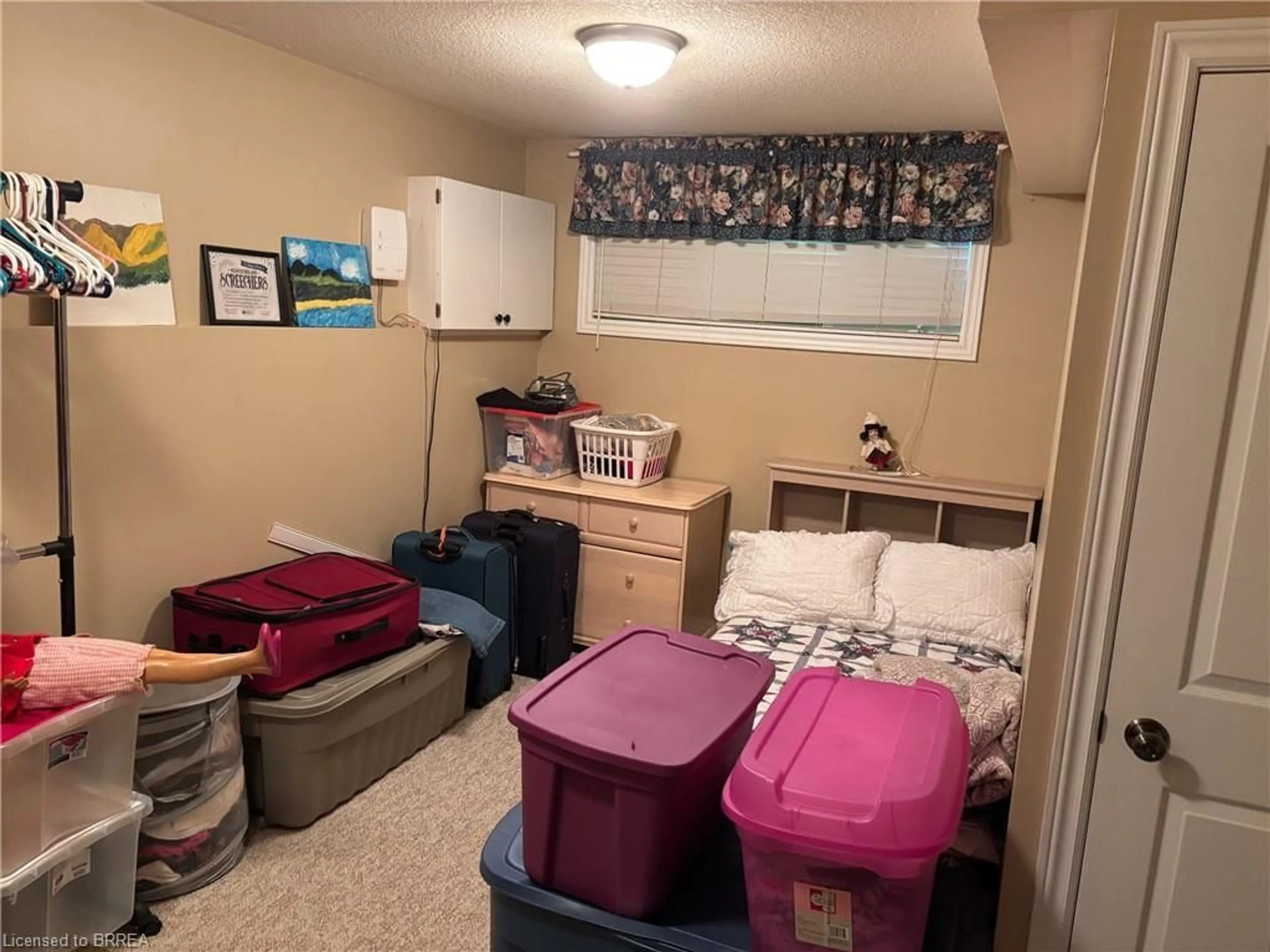 A pic of a room for 594 Grey St, Brantford Ontario N3S 4Y1