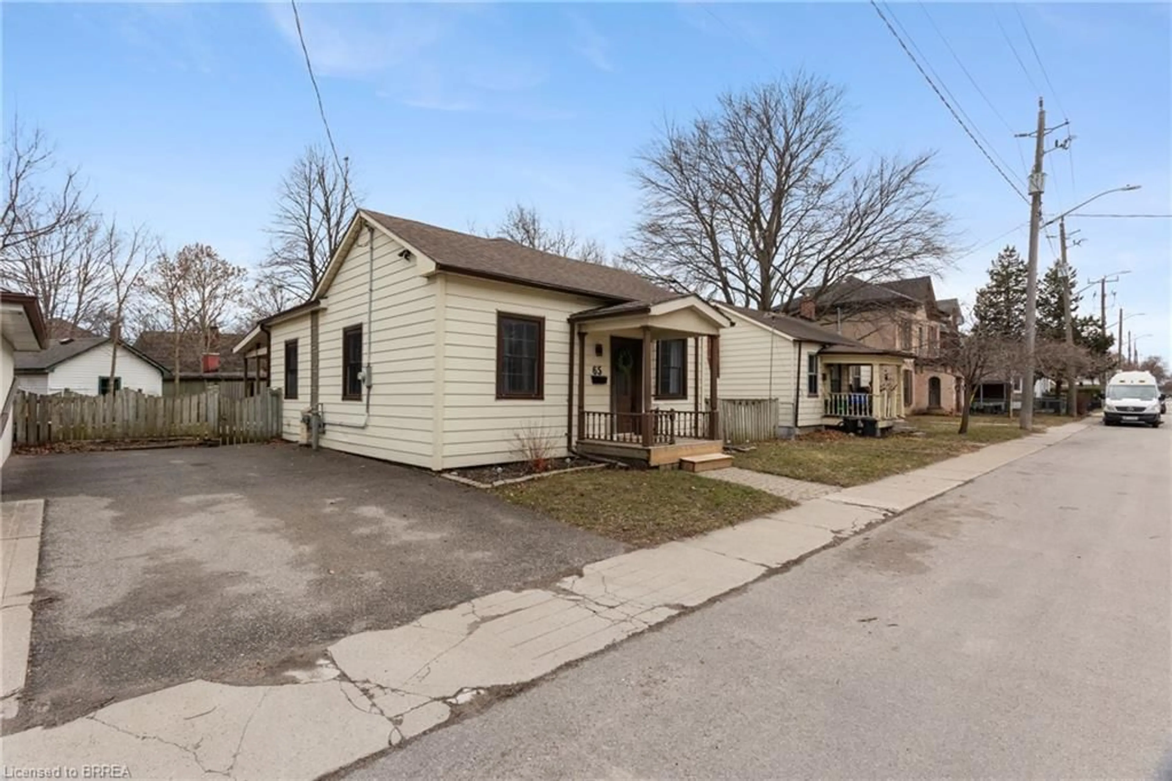 Unknown for 65 Palace St, Brantford Ontario N3T 3W8